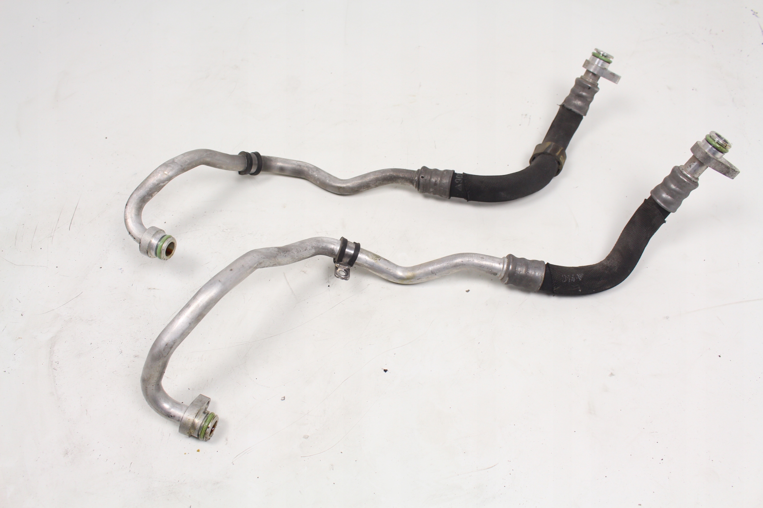 МАСЛЯНА ТРУБКА КПЛ. MERCEDES CLS 500 W218