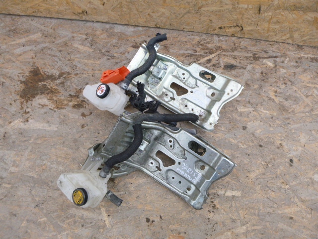 YARIS III БАЗА ПОД ИНВЕРТОР ГИБРИД 1.5