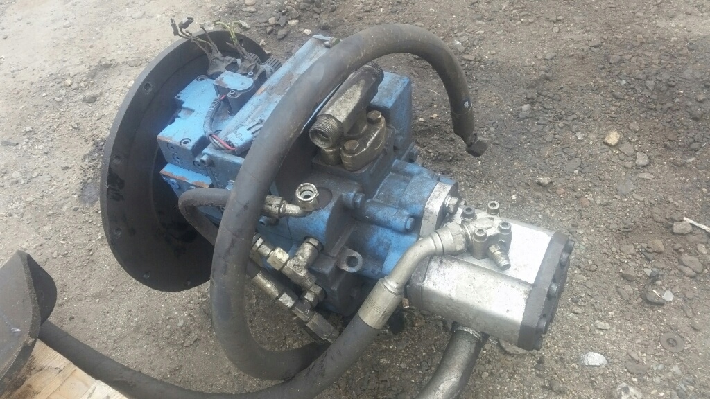 ГЛАВНЫЙ ГИДРАВЛИЧЕСКИЙ НАСОС EATON 6422-146