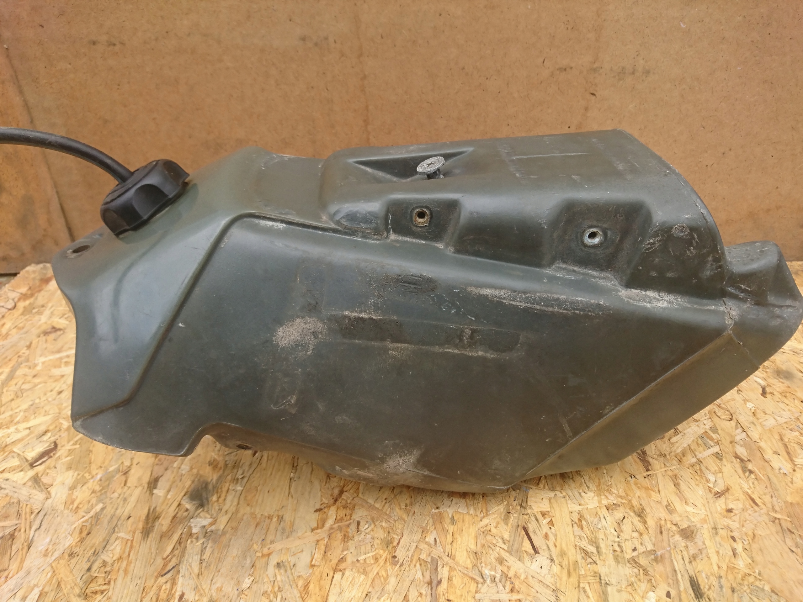 Топливный бак husqvarna те 570 610