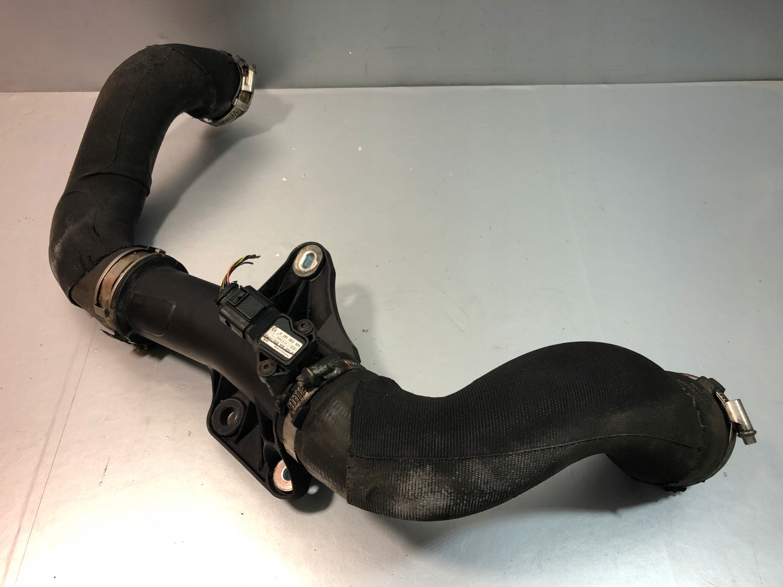 AUDI A4 B8 A5 2.7TDI RURA WĄŻ PRZEWÓD INTERCOOLERA