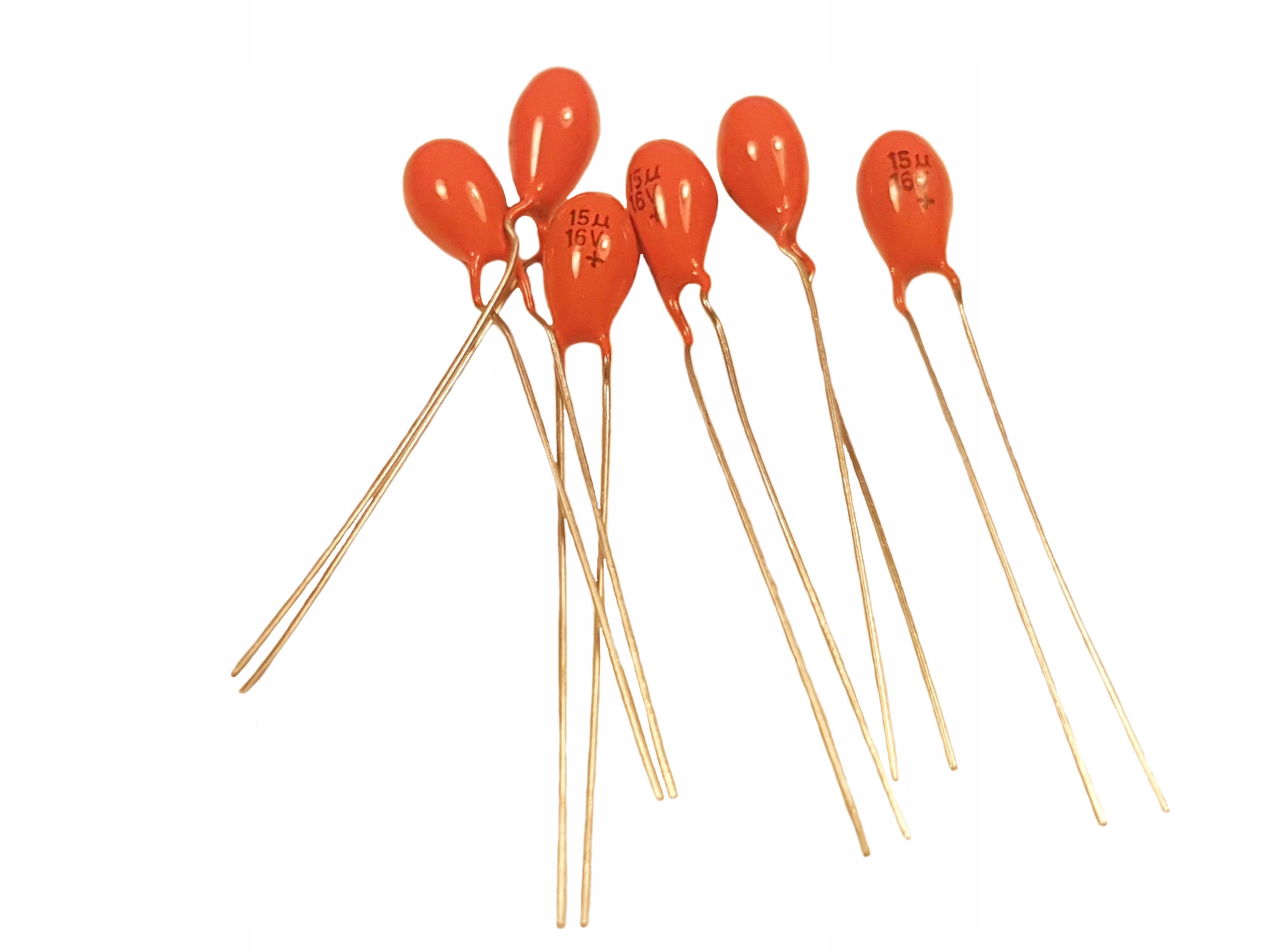 Kondensator tantal. 15uF 16V TESLA za 40szt ~ 22uF