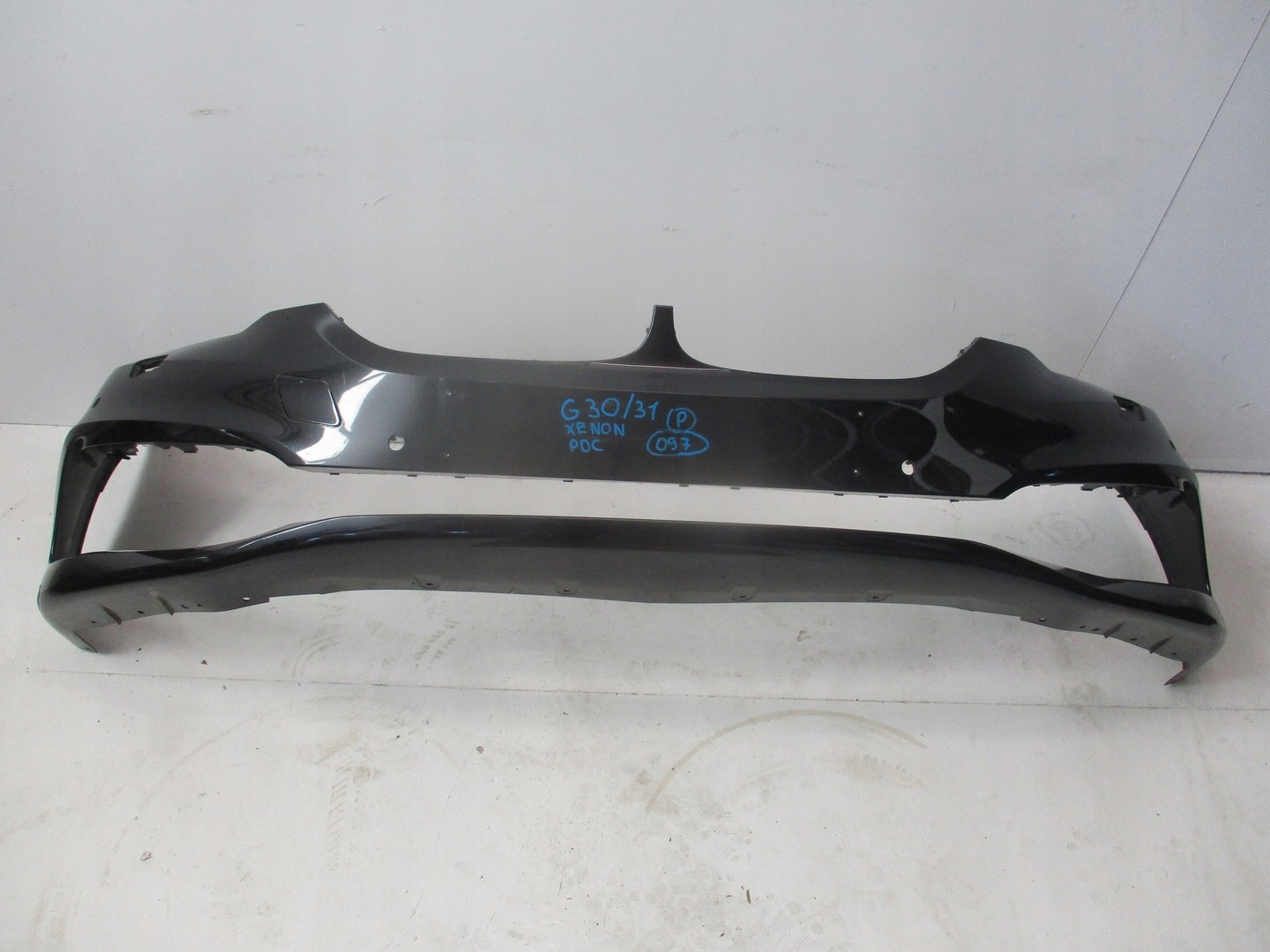 bumper BMW 5 G30 G31 XENON PDC unprotected front