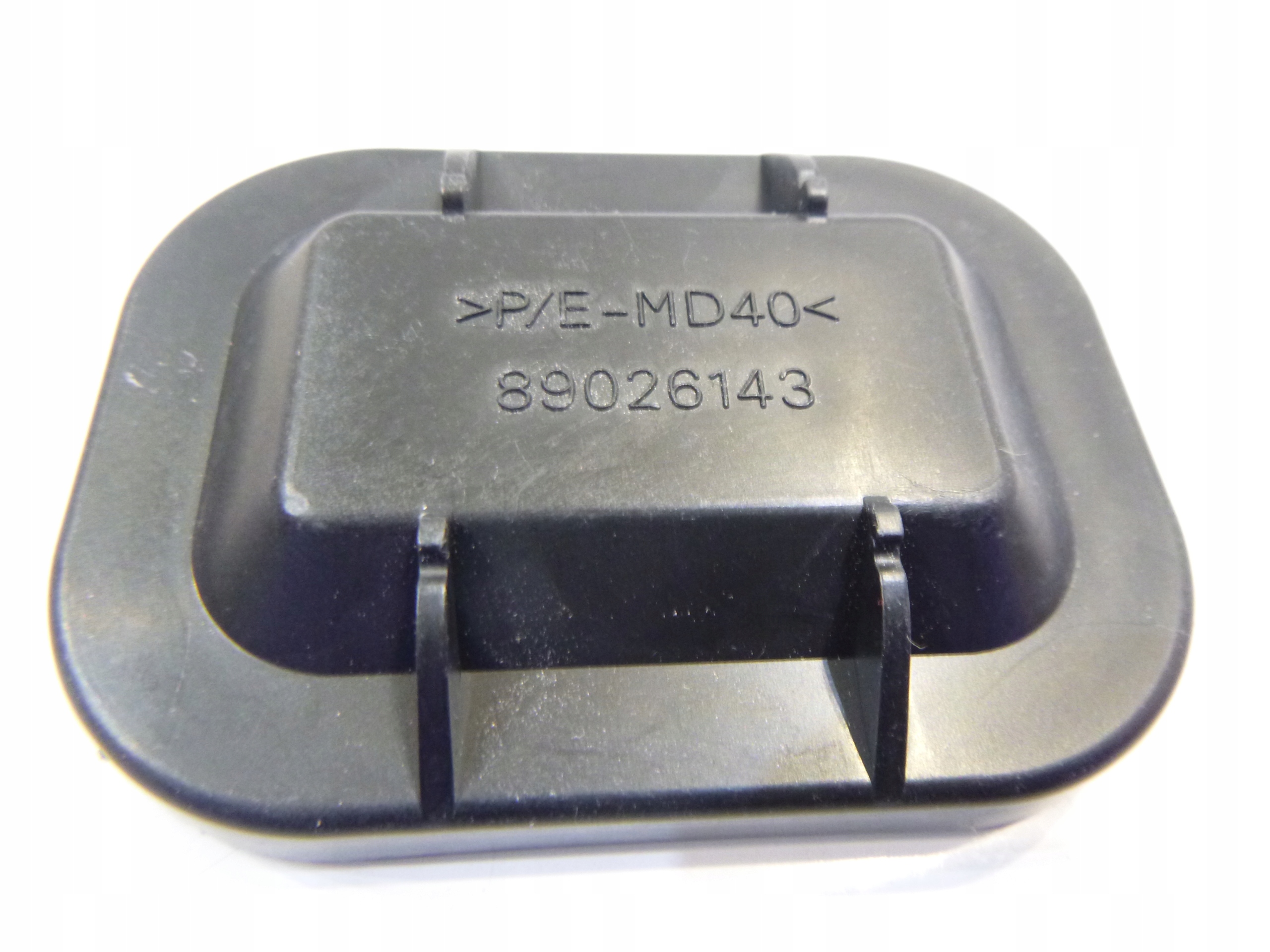 ZASLEPKA DEKIELEK LAMPY TOYOTA COROLLA E12 2002-07