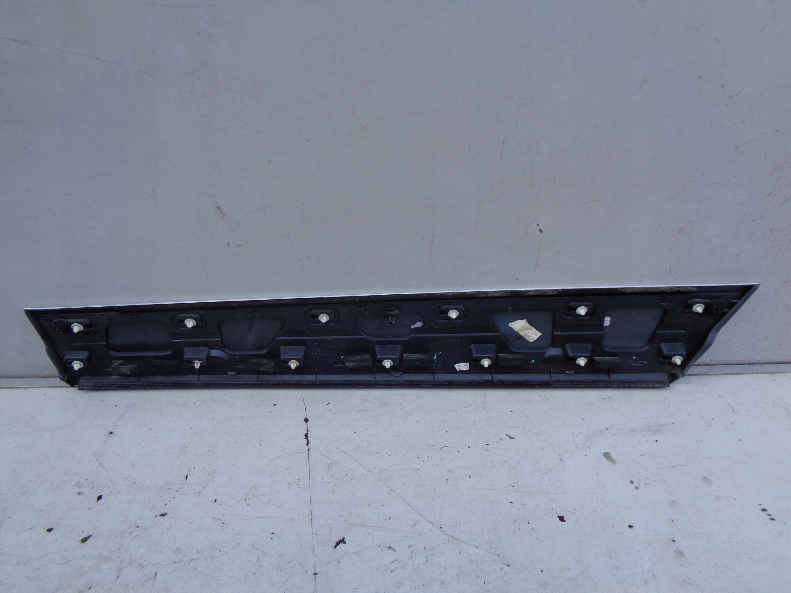 moulding door right front RANGE ROVER EVOQUE 10