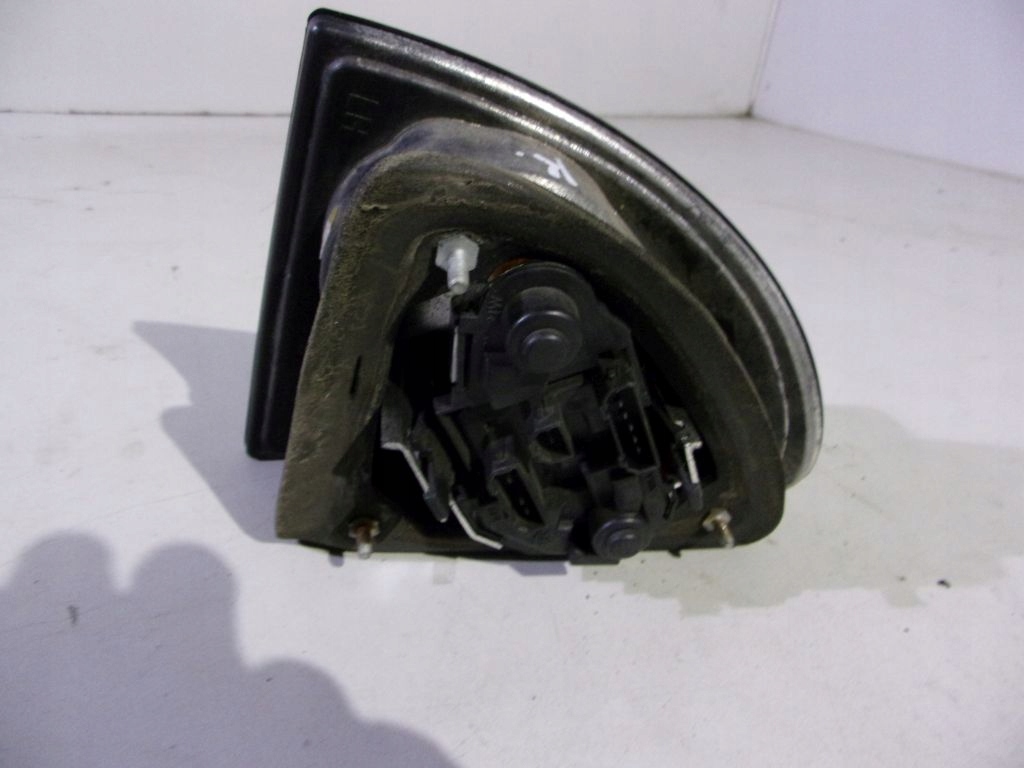 Seat Leon and light left rear part rear