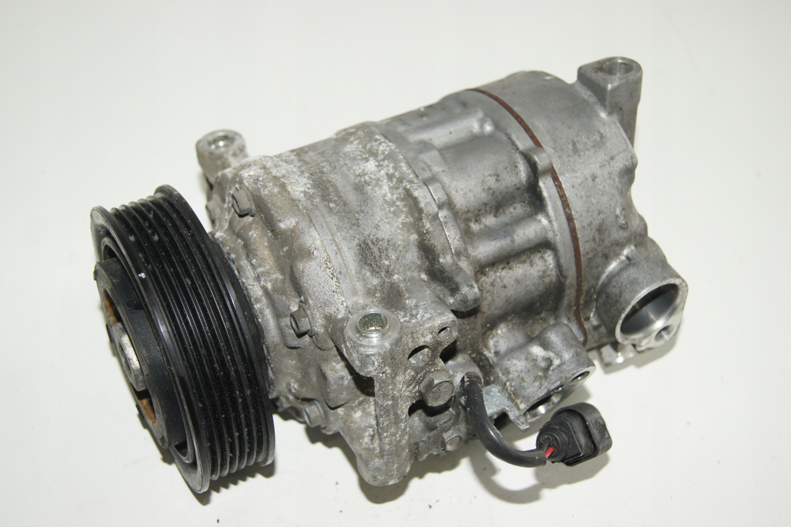 Audi OE 80A816803F компрессор кондиционера