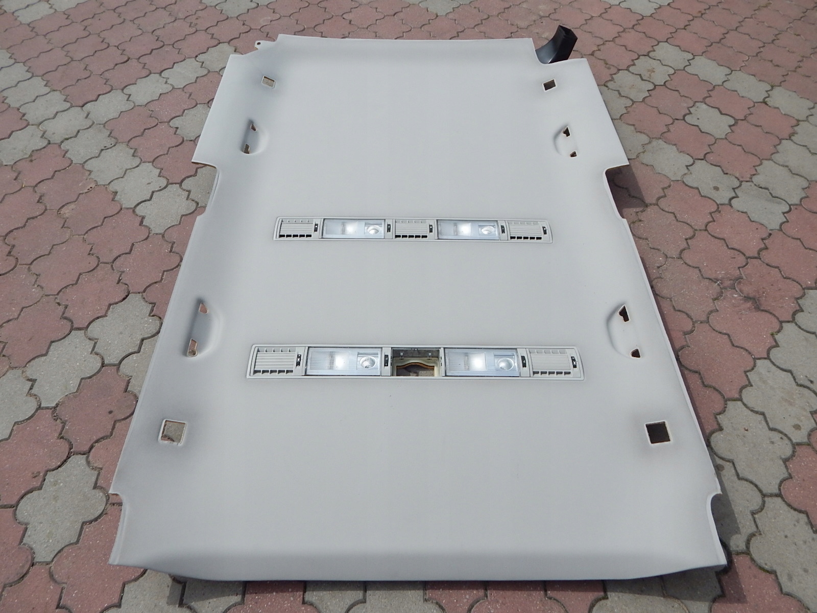 VW T5 MULTIVAN podsufitka 2 drzwi