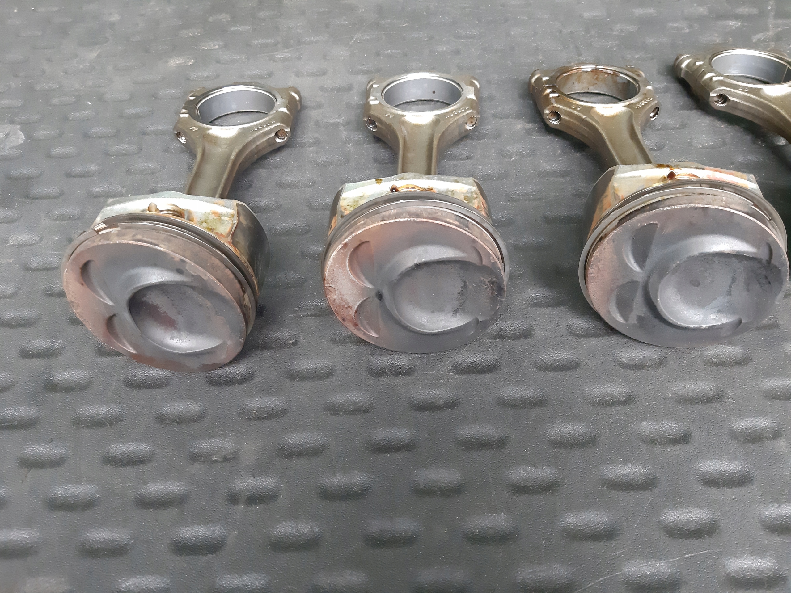 Piston + Bielle PORSCHE CAYENNE et LIFT 3.6