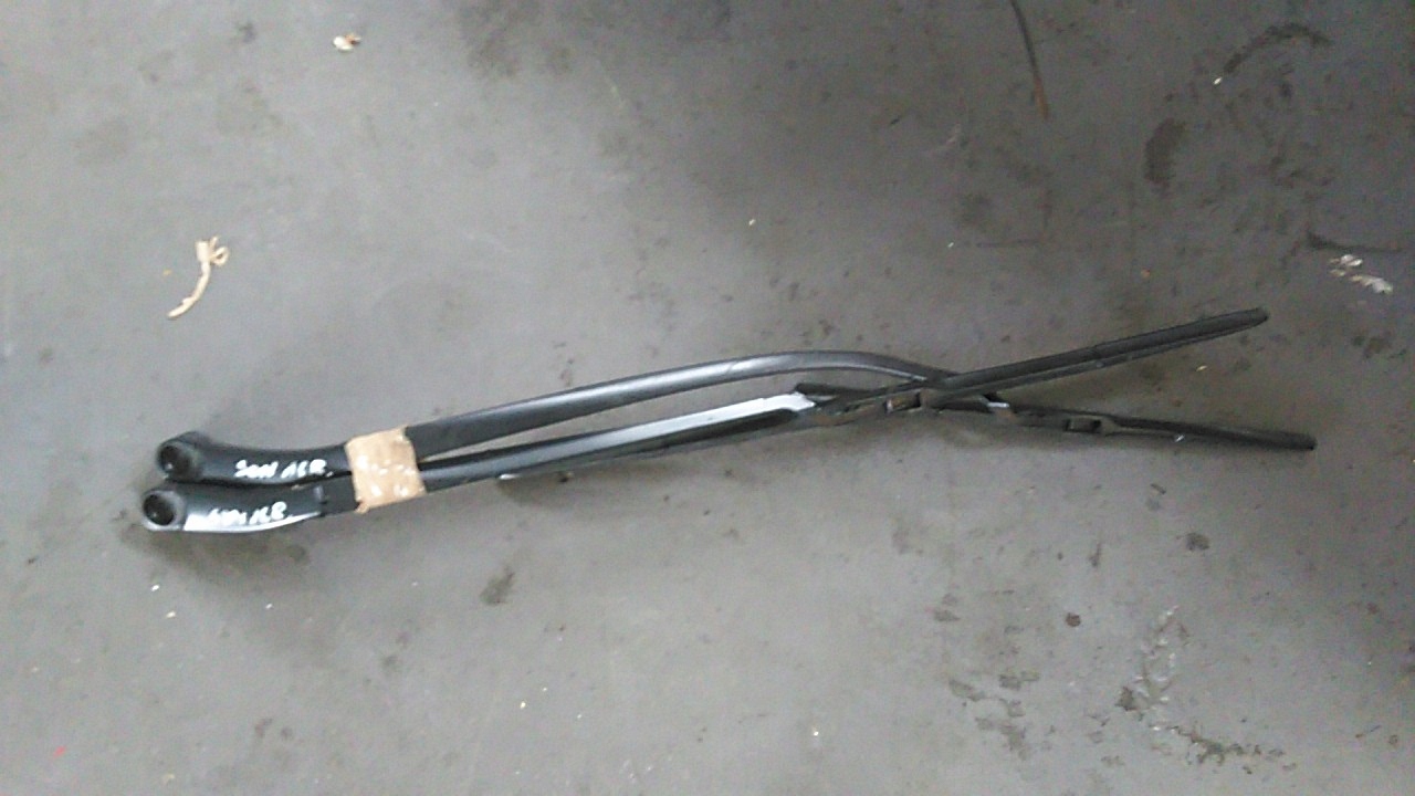 2016 2017 - HYUNDAI SONATA VII LF 2015 РЫЧАГИ СТЕКЛООЧИСТИТЕЛЯ EUR