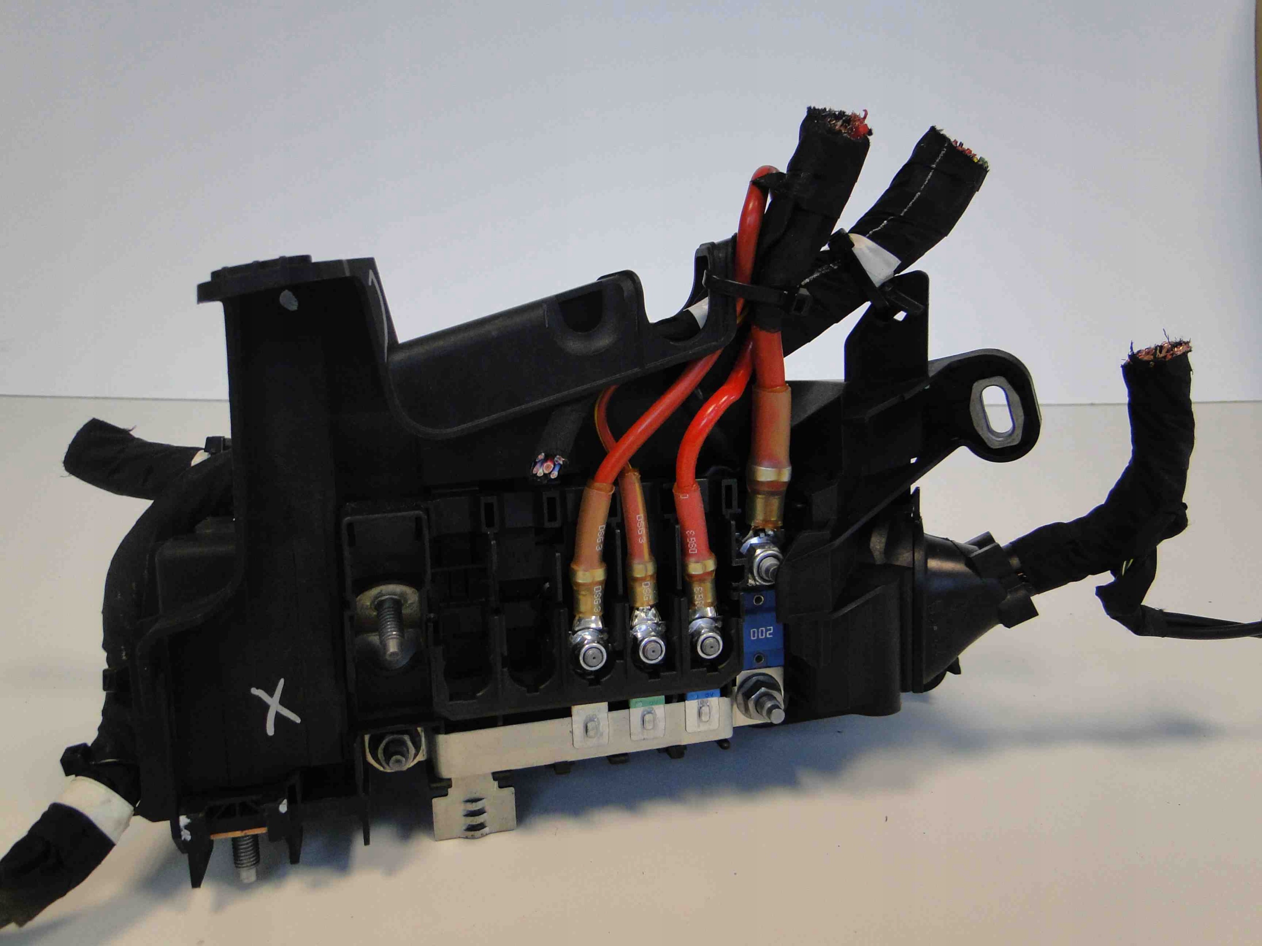 MERCEDES A KLASA W 176 SKRZYNKA PUSZKA BEZPIECZNIK Jakość części (zgodnie z GVO) O - oryginał z logo producenta pojazdu (OE)