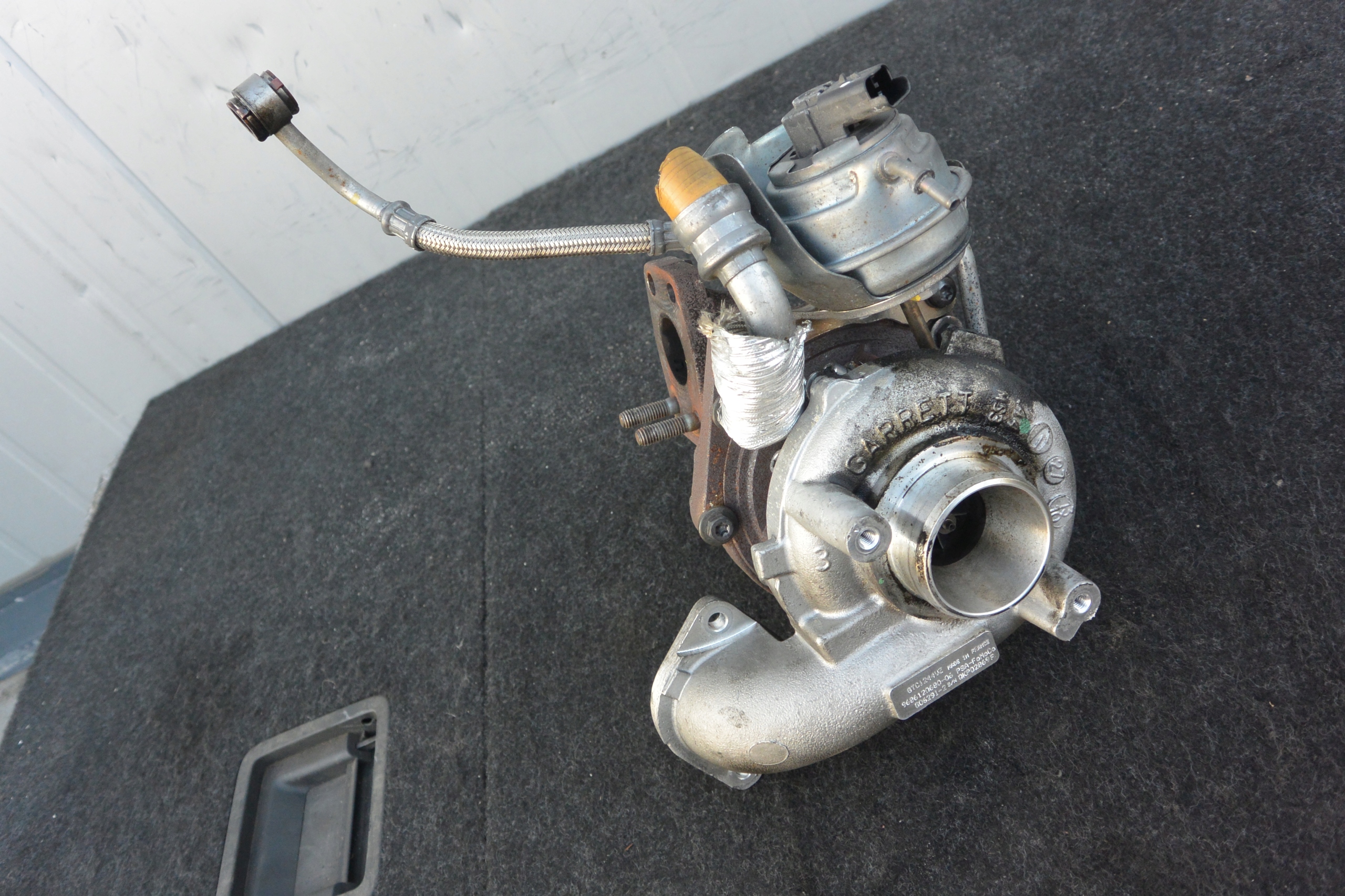 TURBOSPREZARKA FOMOCO VOLVO 1 6D S60 V60 II LIFT