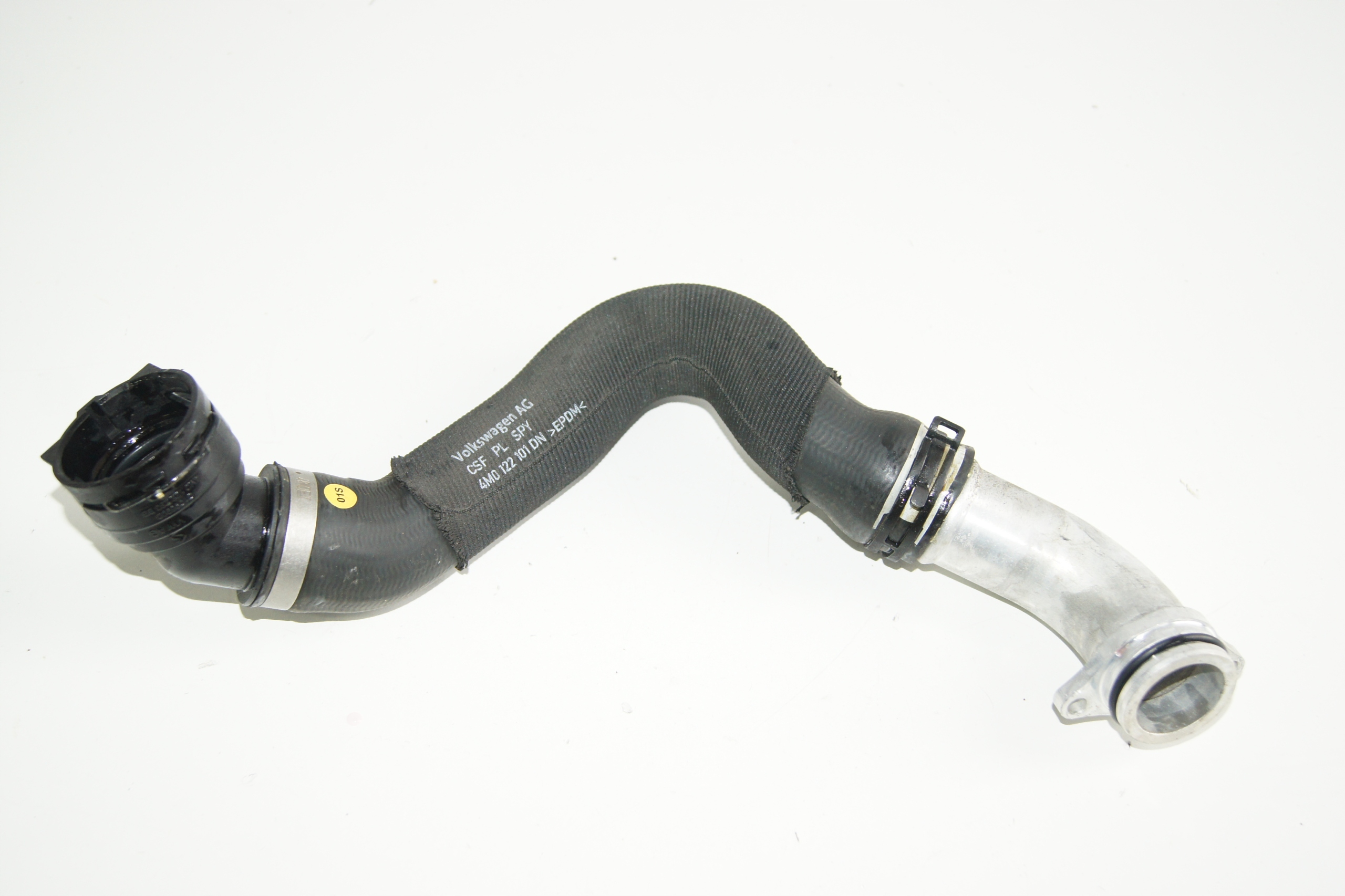 06M121137AA - GD TOUAREG III 3.0 TSI 760 ВОДОПРОВІД 4M0122101DN