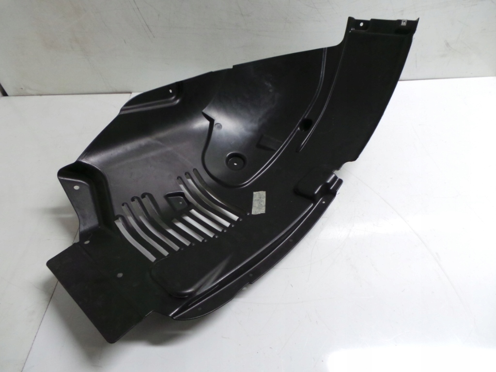 Nadkole PRZEDNIE PRAWE Maserati Quattroporte 2014-