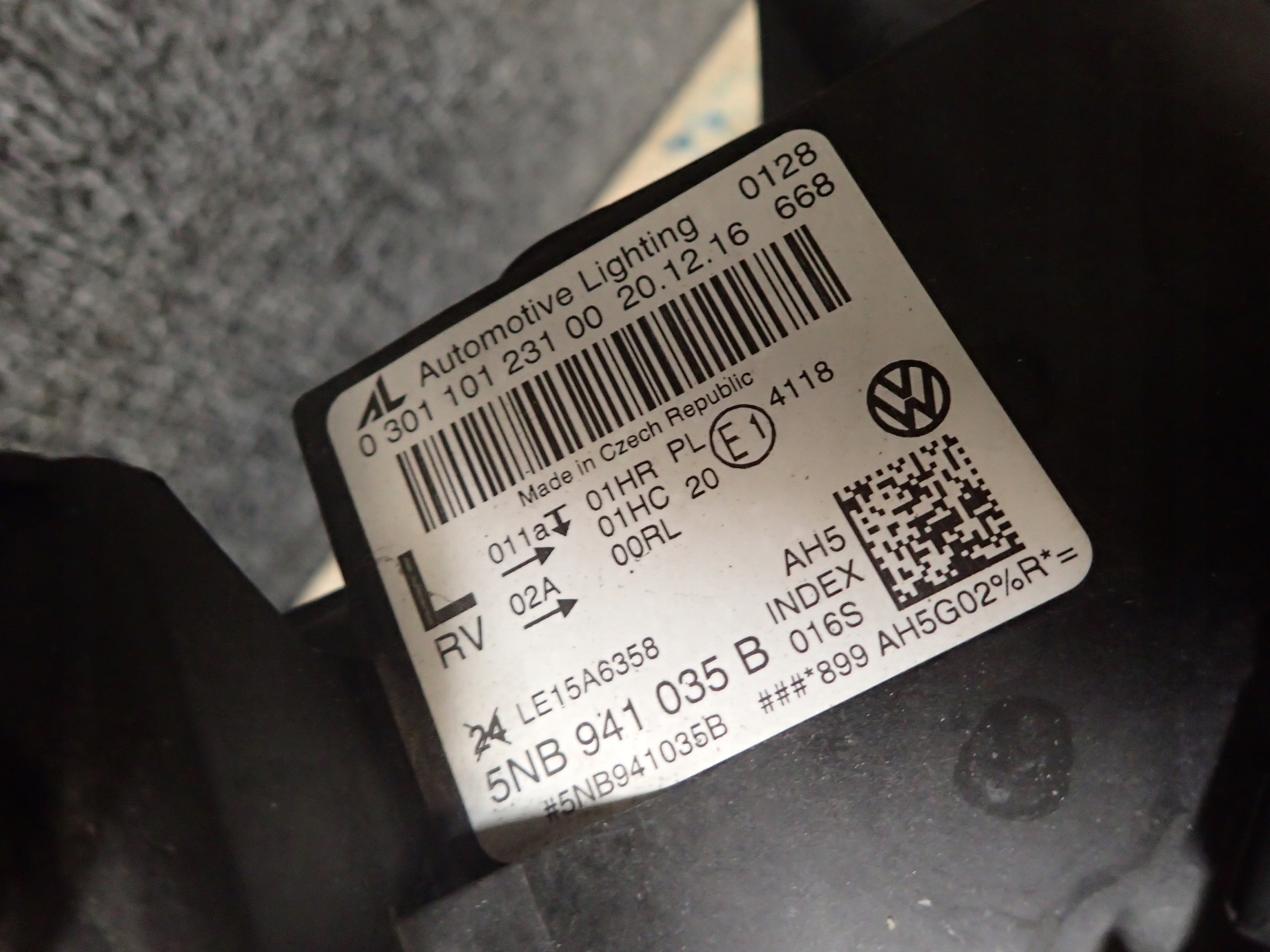 LIGHT FRONT LEFT VW TIGUAN 15- FULL LED 5NB941035B