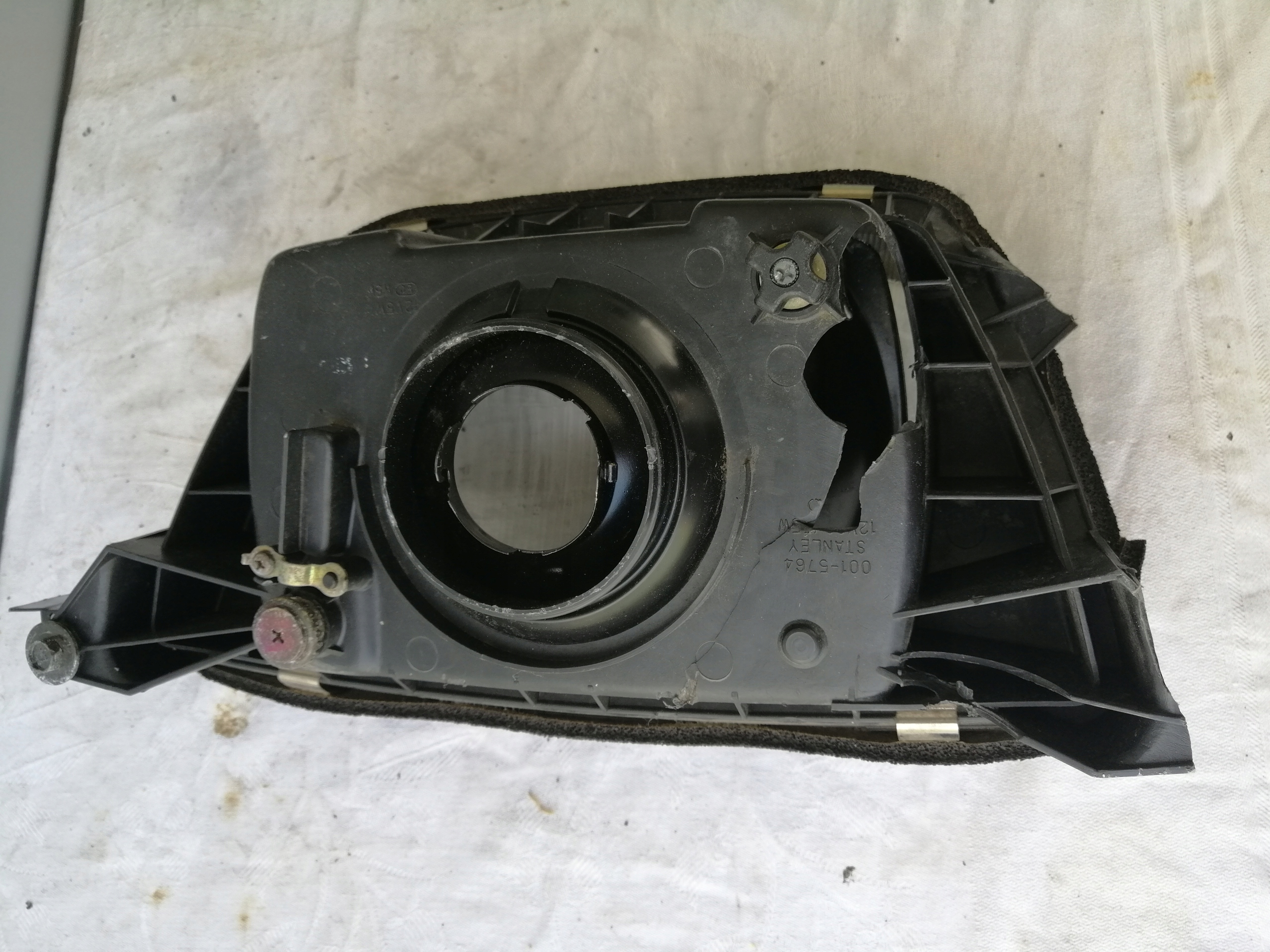 KAWASAKI ZXR400 91-2003 R. LAMPA PRZÓD Dopasowanie do pojazdu produkt dedykowany