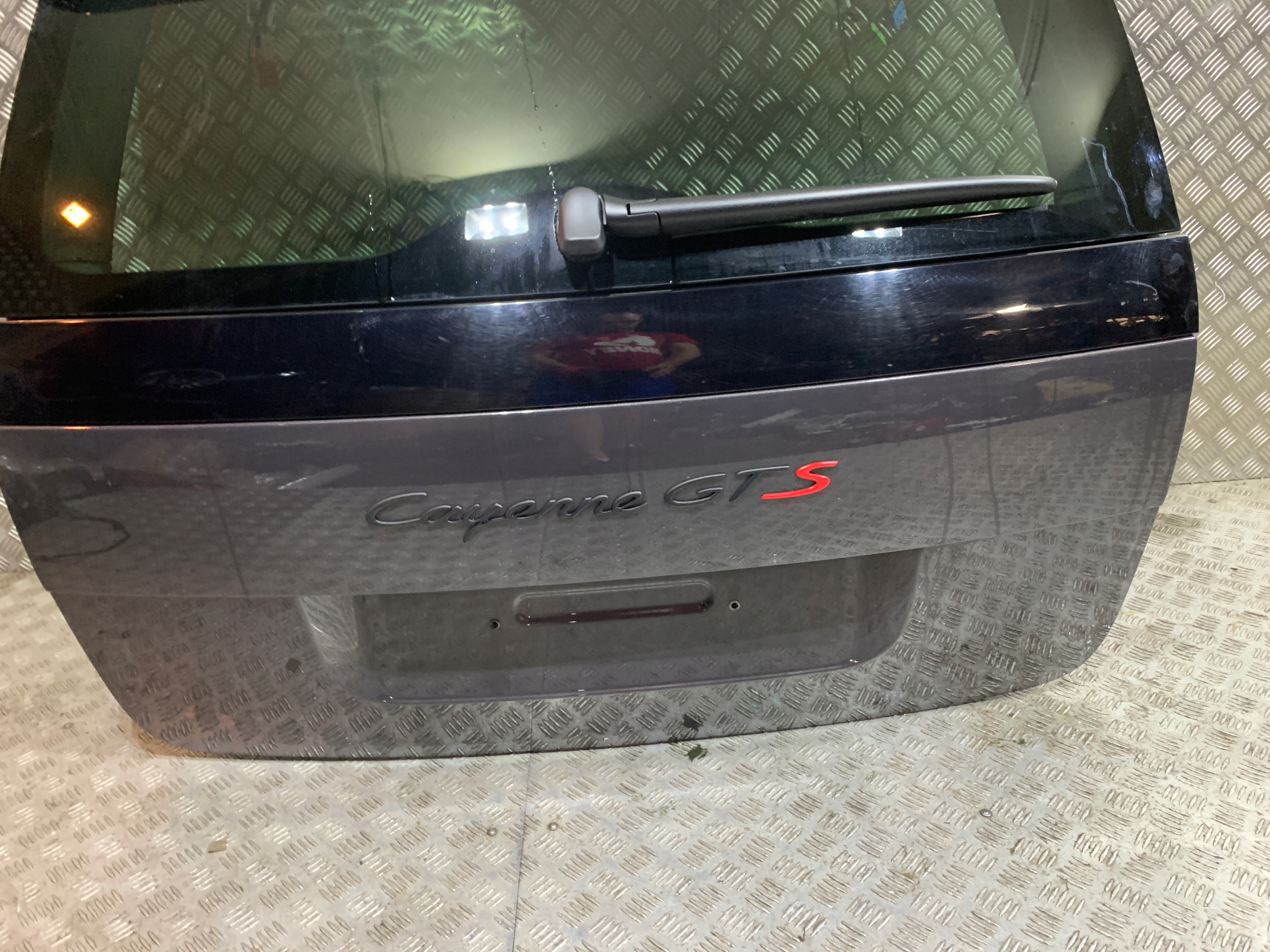 IDEAL KPL.KLAPA TYŁ PORSCHE CAYENNE GTS 7L5 LIFT 1 Producent części Mercedes-Benz OE