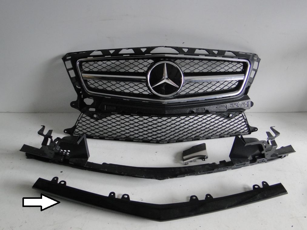 MERCEDES CLS 218 SPOILER DOLNY LISTWA 63 65 AMG Typ samochodu Samochody osobowe