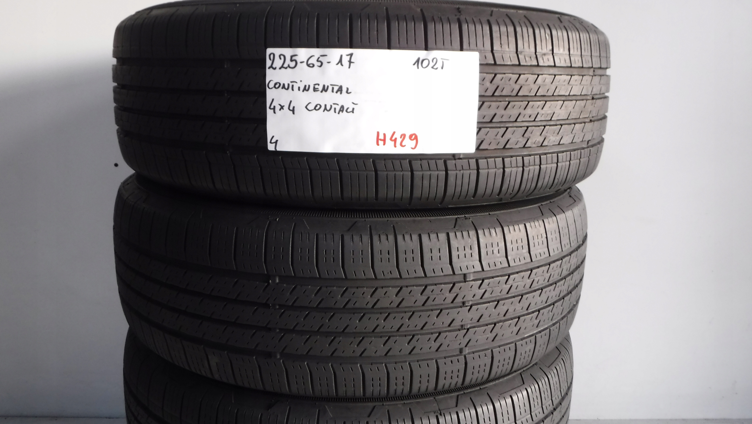 ЛЕТНИЕ ШИНЫ 225/65/17 102 CONTINENTAL 4X4 CONTACT