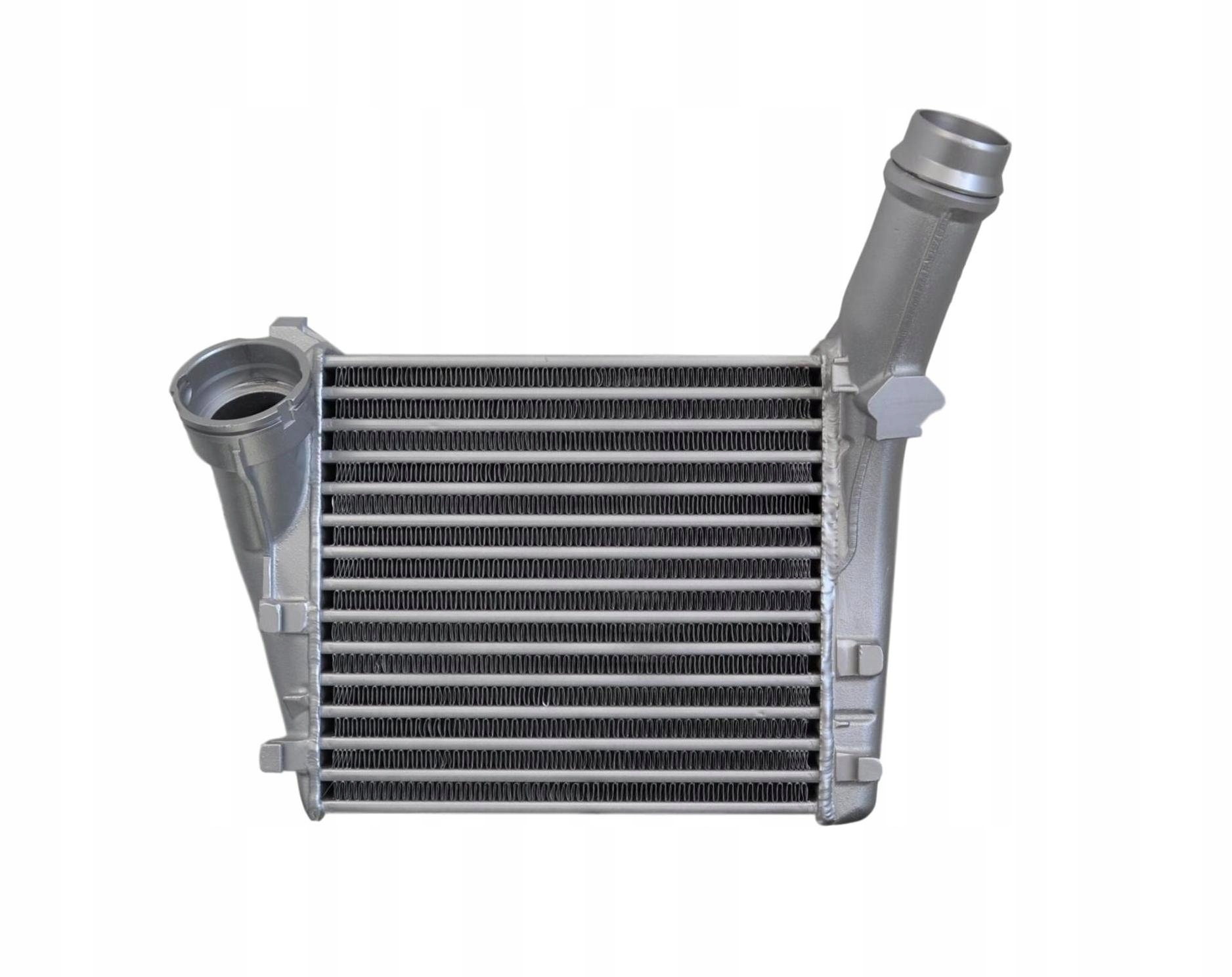 NOWY INTERCOOLER PORSCHE CAYENNE VW TOUAREG 4,2 TDI 4,8 GTS 7P5145804E