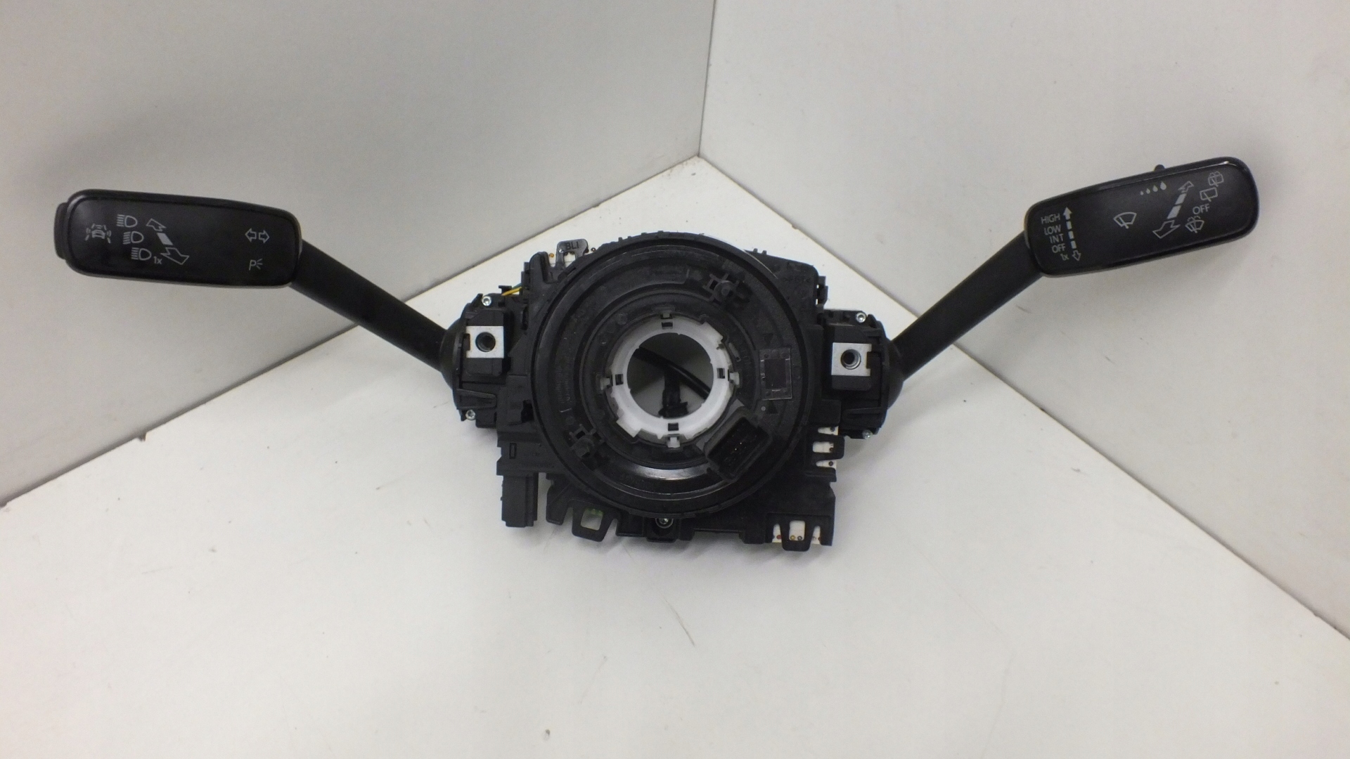 VW Pająk Manetki 5Q0953507DD