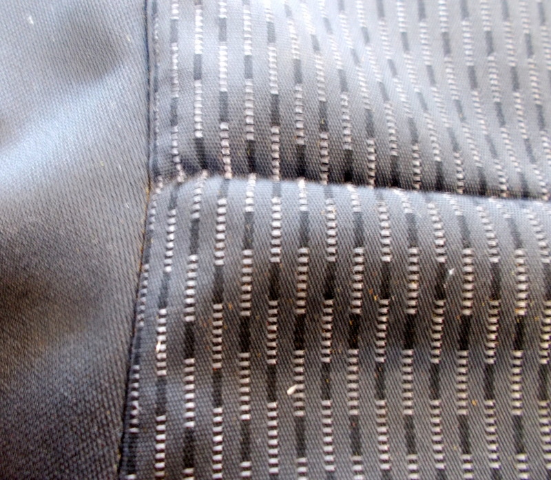 AUDI A6 A3 TAPICERKA LEWA POKROWIEC OPARCIA FOTELA Numery katalogowe zamienników CZĘŚĆ UŻYWANA ORYGINAŁ AUDI