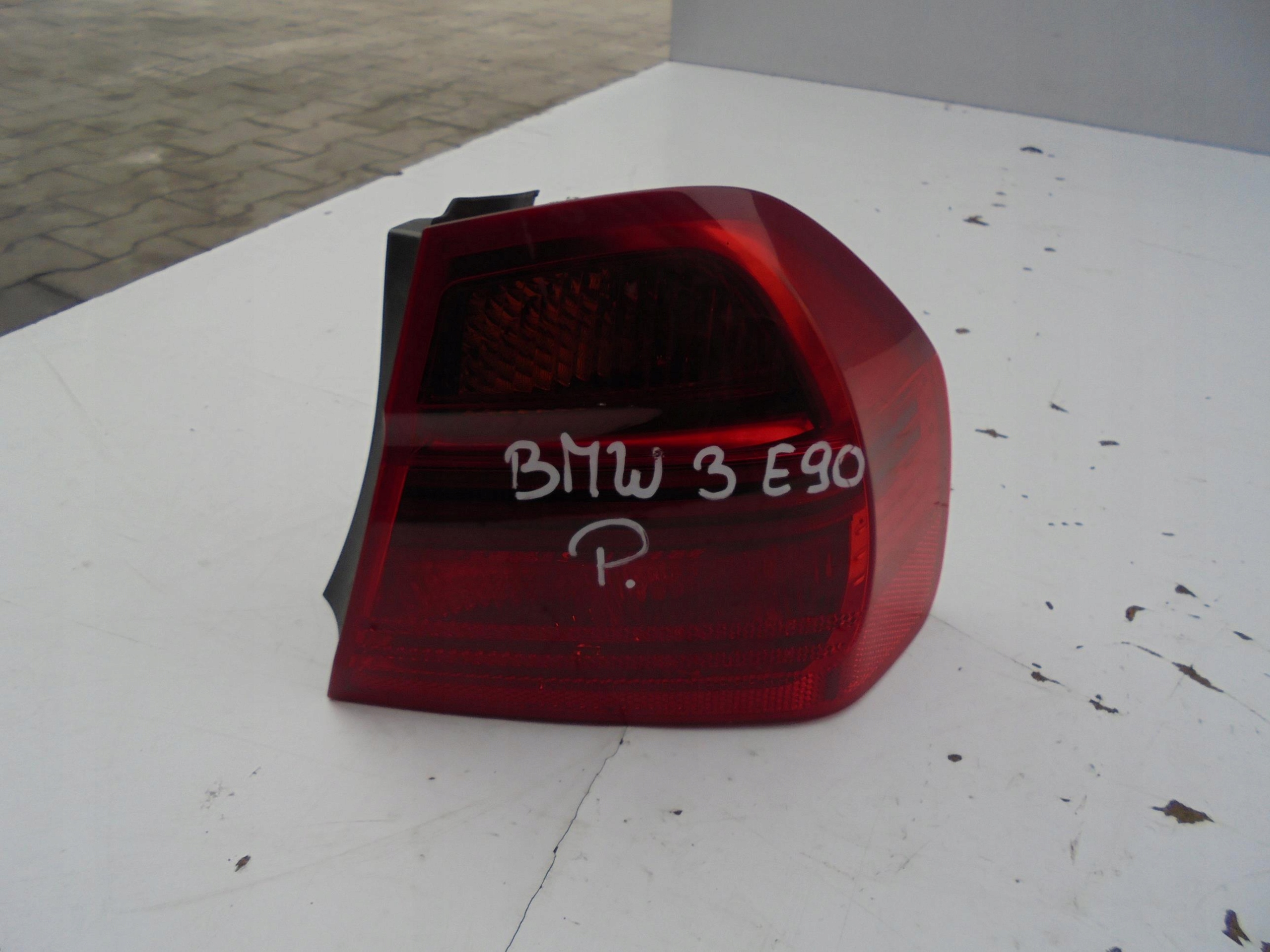 ФАРА ПРАВЫЙ ЗАД. BMW 3 E90