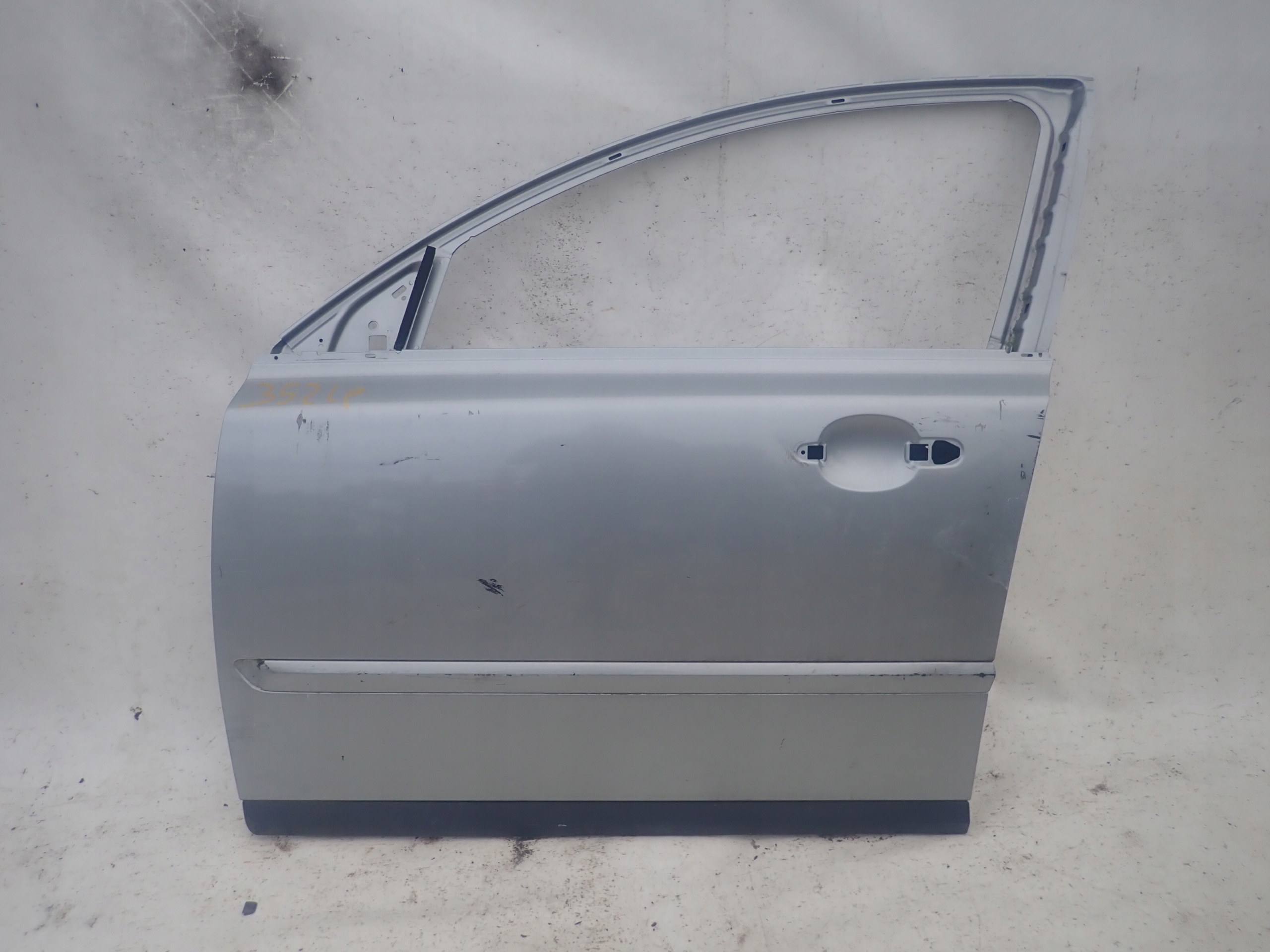VOLVO V50 S40 V-50 S-40 04-12 door left front