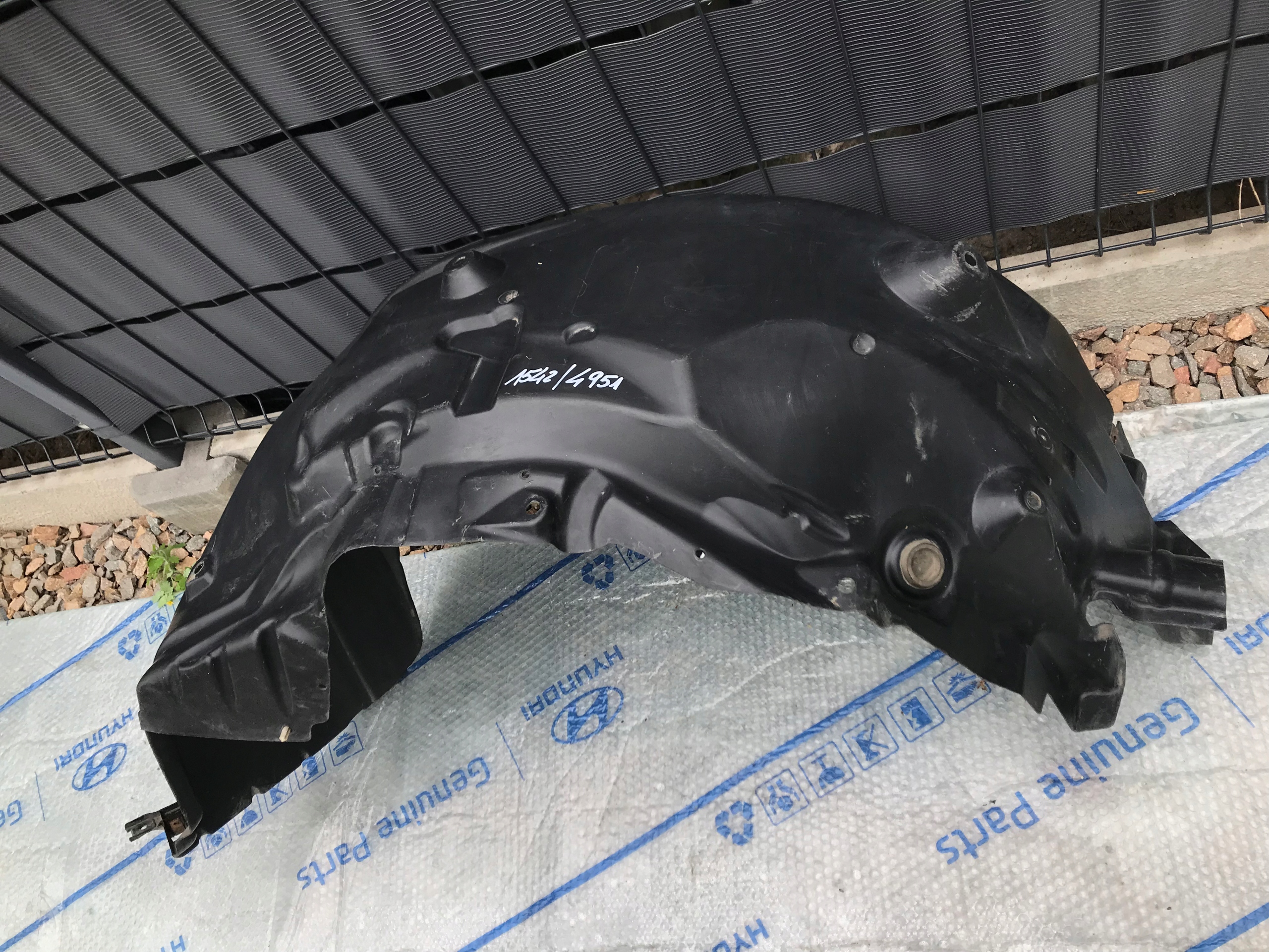 Range Rover Sport HB 32 правый подкрылок перед