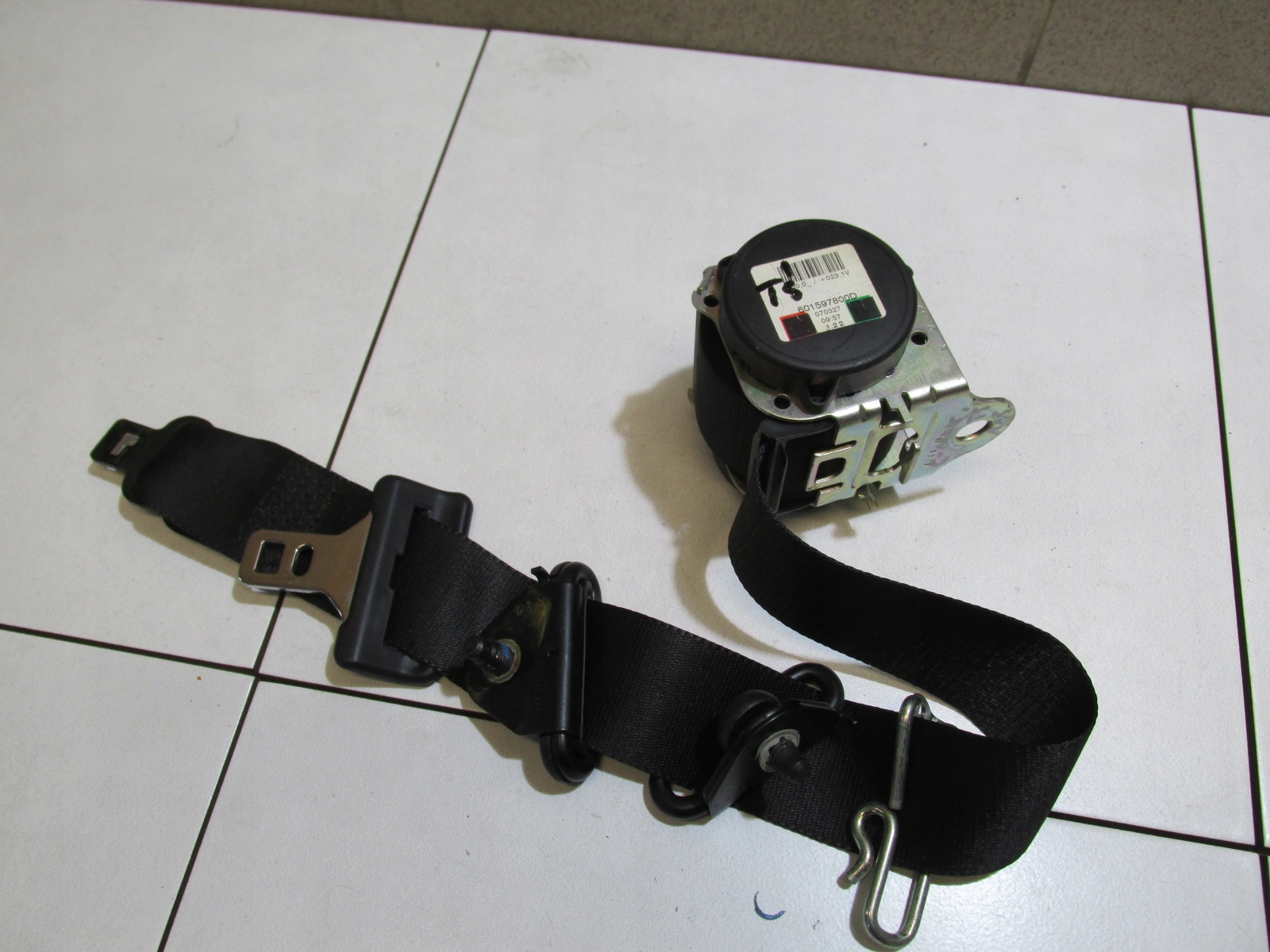 ремень безопасности середина c-max MK1 2003 - 2010