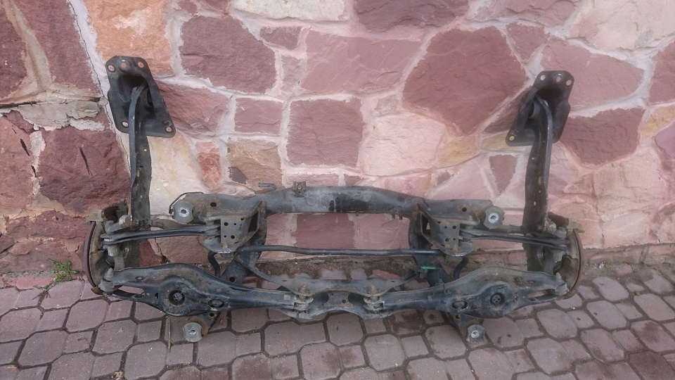 Belka sanki Zawieszenie tył 4Motion Audi A3 Golf 7