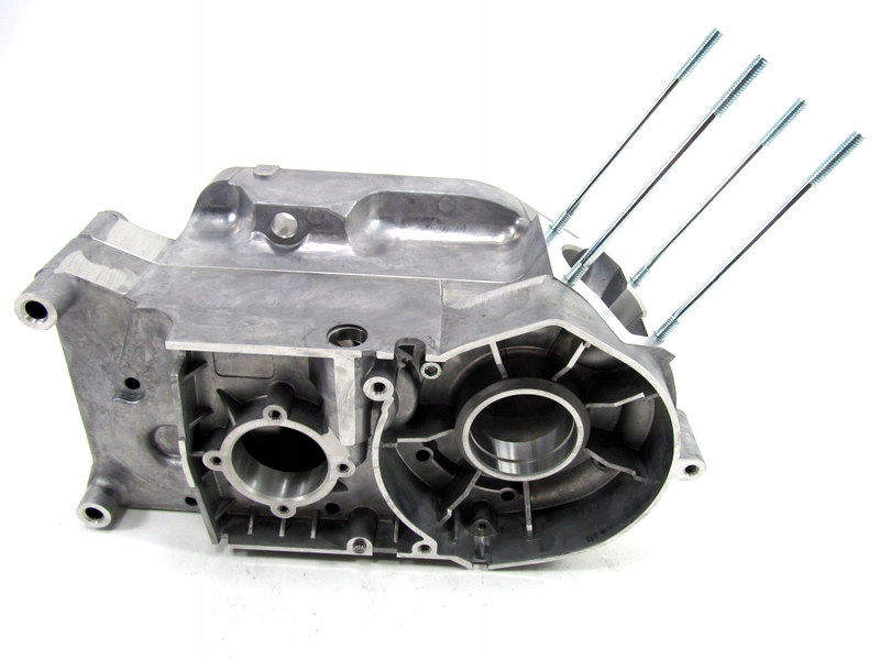

Nowe Kartery obudowa silnika +szpilki Simson S51