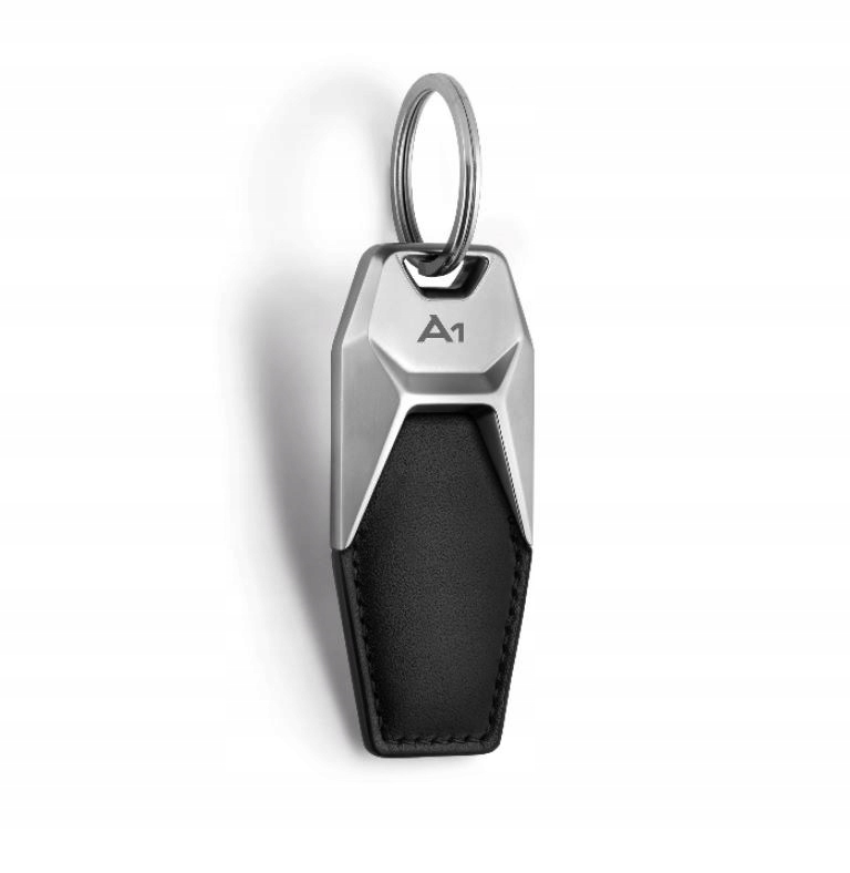 BRELOK BRELOCZEK DO KLUCZY SKORA AUDI LOGO A1 ASO
