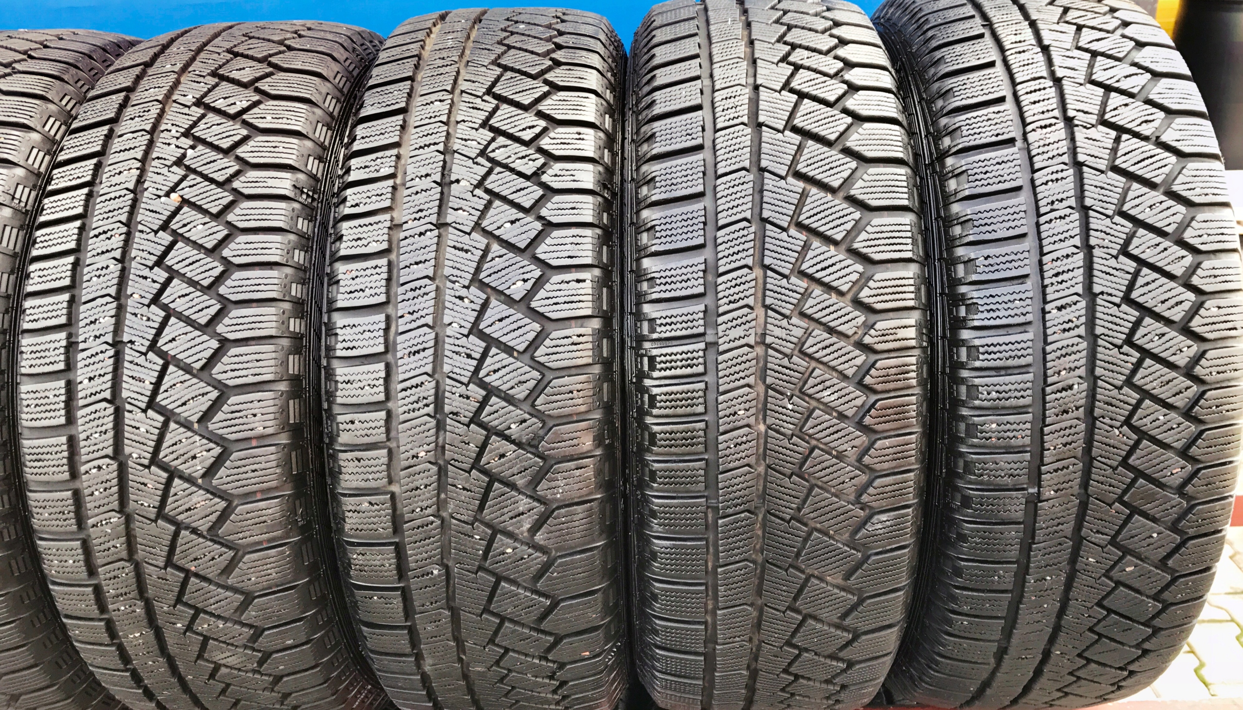 4x 215/65R16 GISLAVED SOFT FROST 200 102T ZIMA
