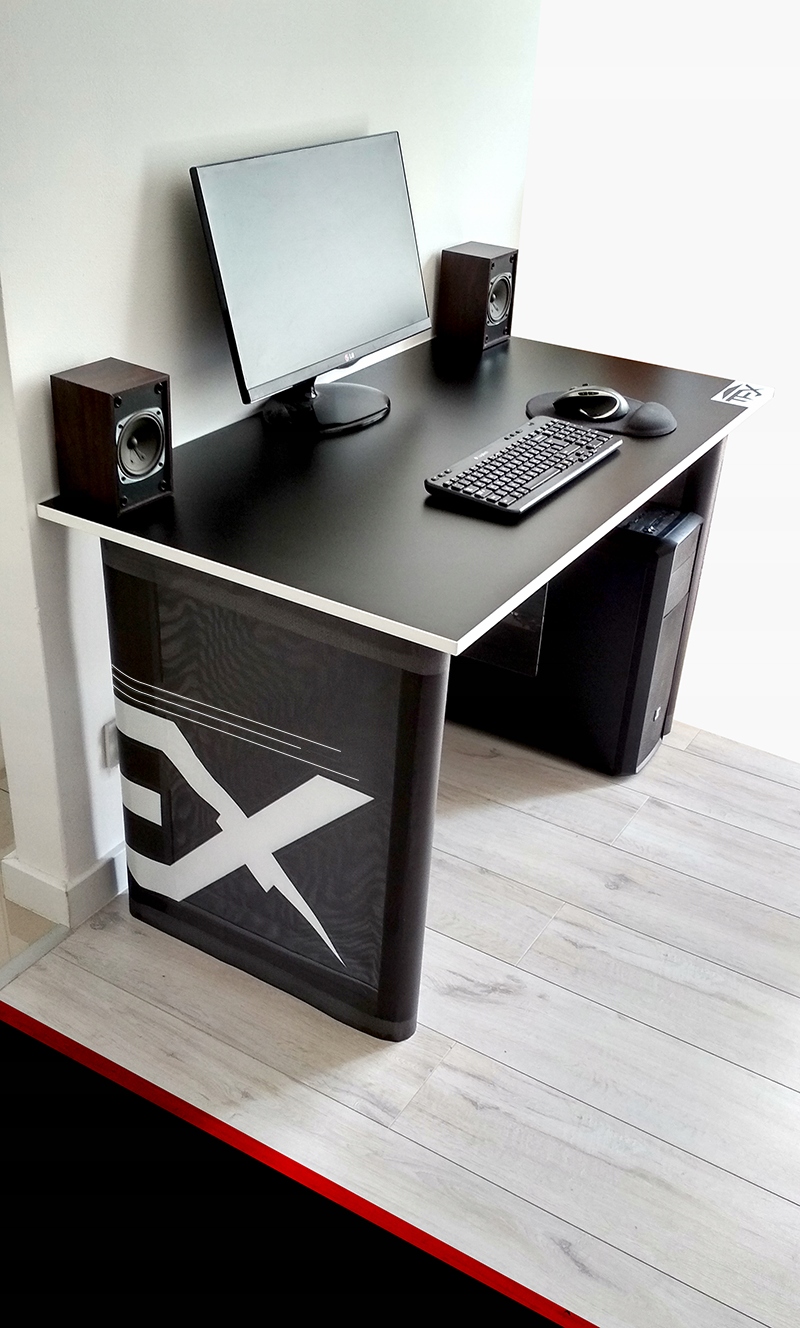 Biurko gamingowe komputerowe dla gracza RÓŻNY WZÓR Kształt blatu prostokątny