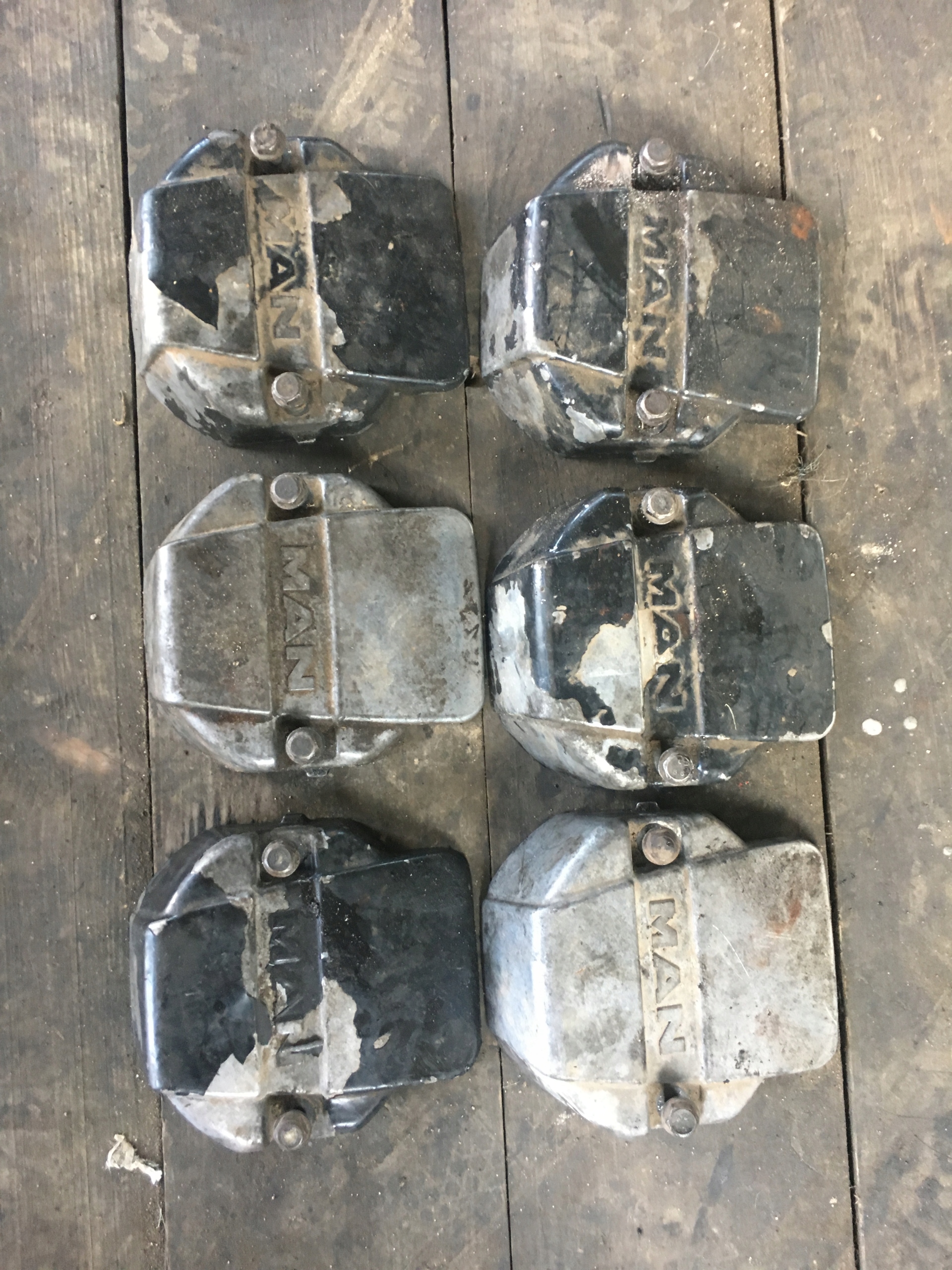 Man TGA TGX Pokrywa Zaworow Głowicy 3148