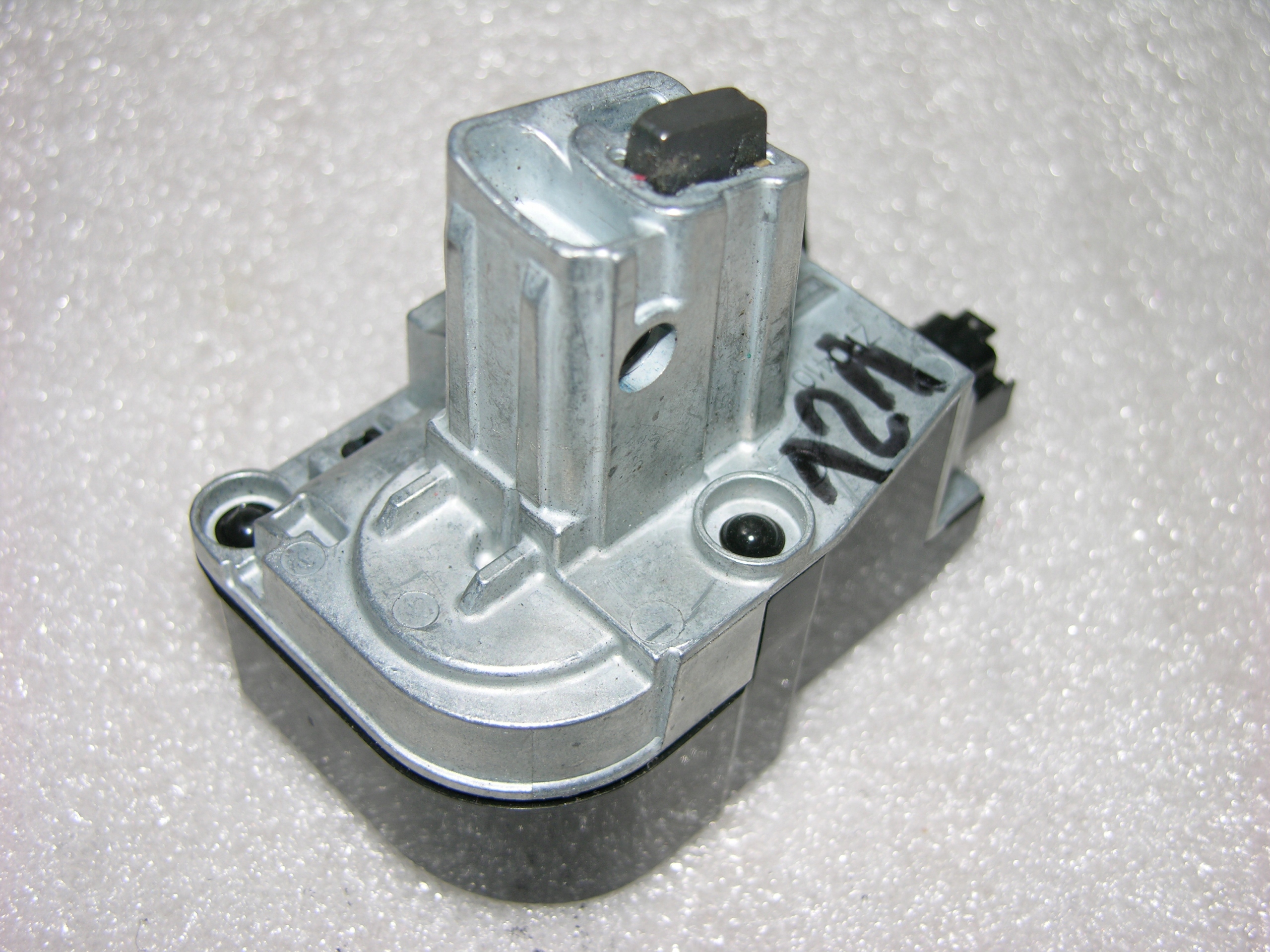 Ford OE H1BC-3F880-CE блокада колонки рулевой