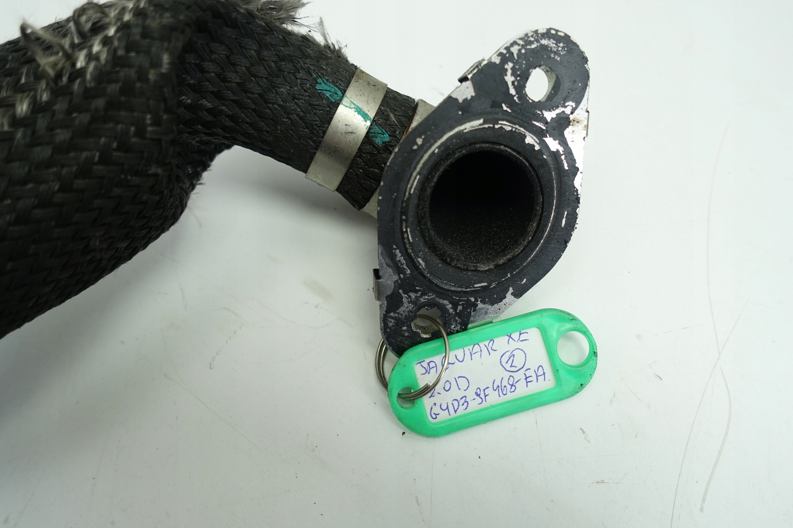 Jaguar XE 2.0 D трубопровод выхлопных газов G4D3-9F468-EA