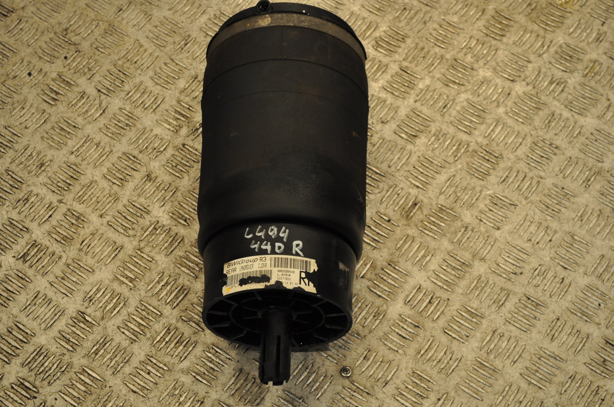 ПОДУШКА СИЛЬФОН ПРАВА ЗАД. RANGE ROVER SPORT L494 1