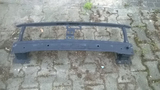 AUDI Q2 Q-2 BELKA pod przedni zderzak