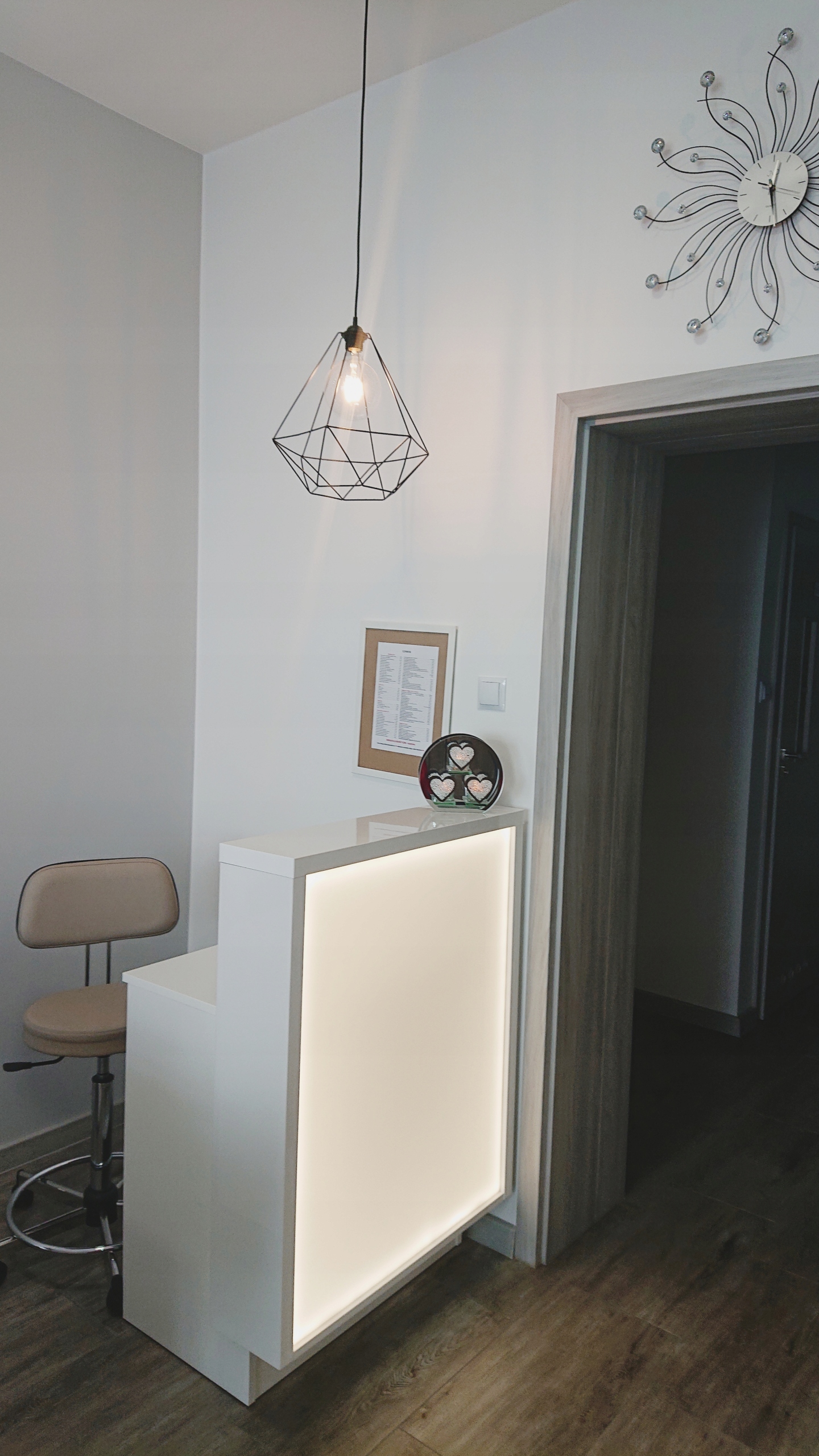 Recepcja kosmetyczna Sofia mini płyta połysk EAN (GTIN) 7416156428187