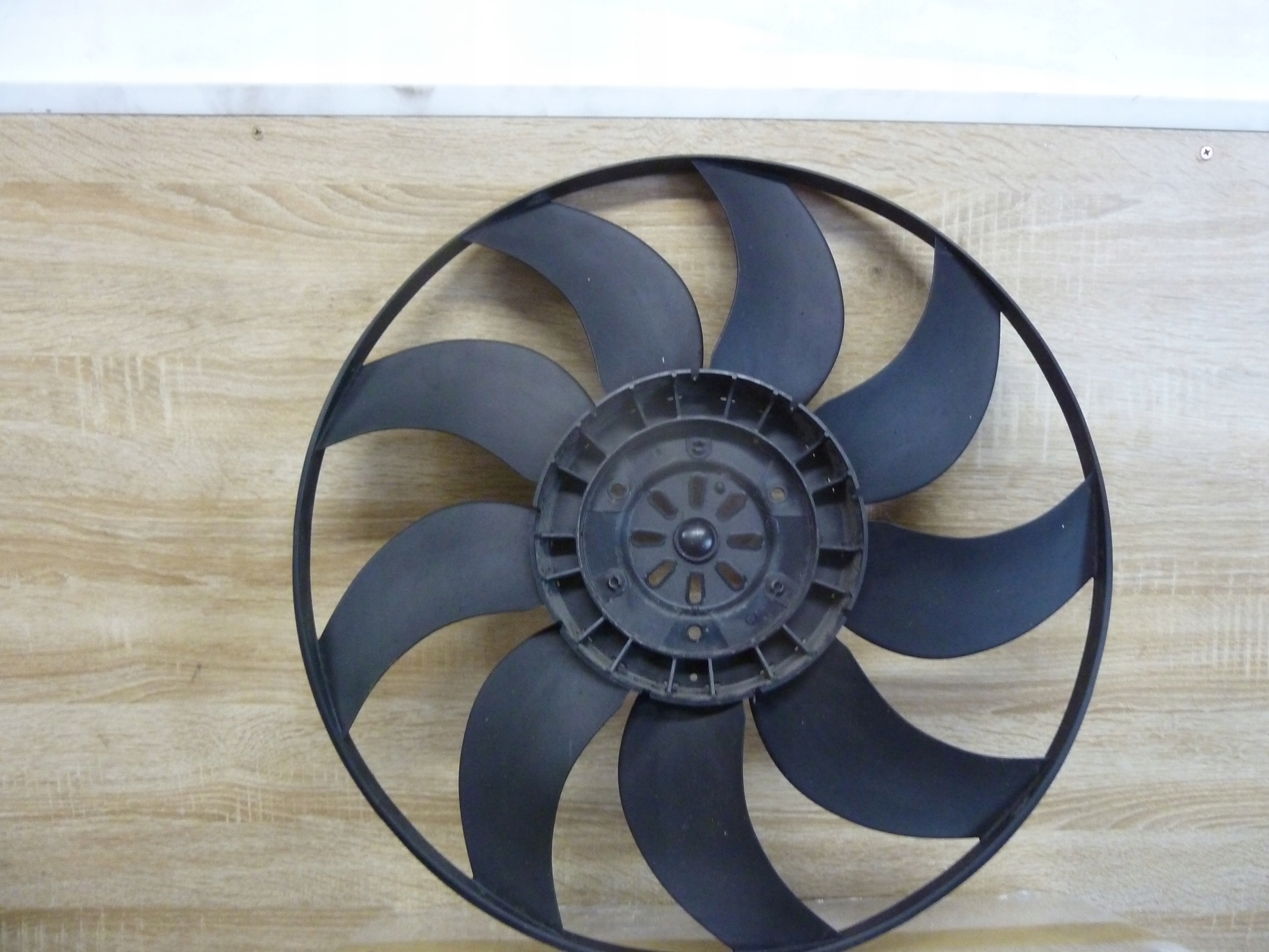 BMW X3 E83 3.0D wiatrak wentylator chłodnicy Producent części BMW OE