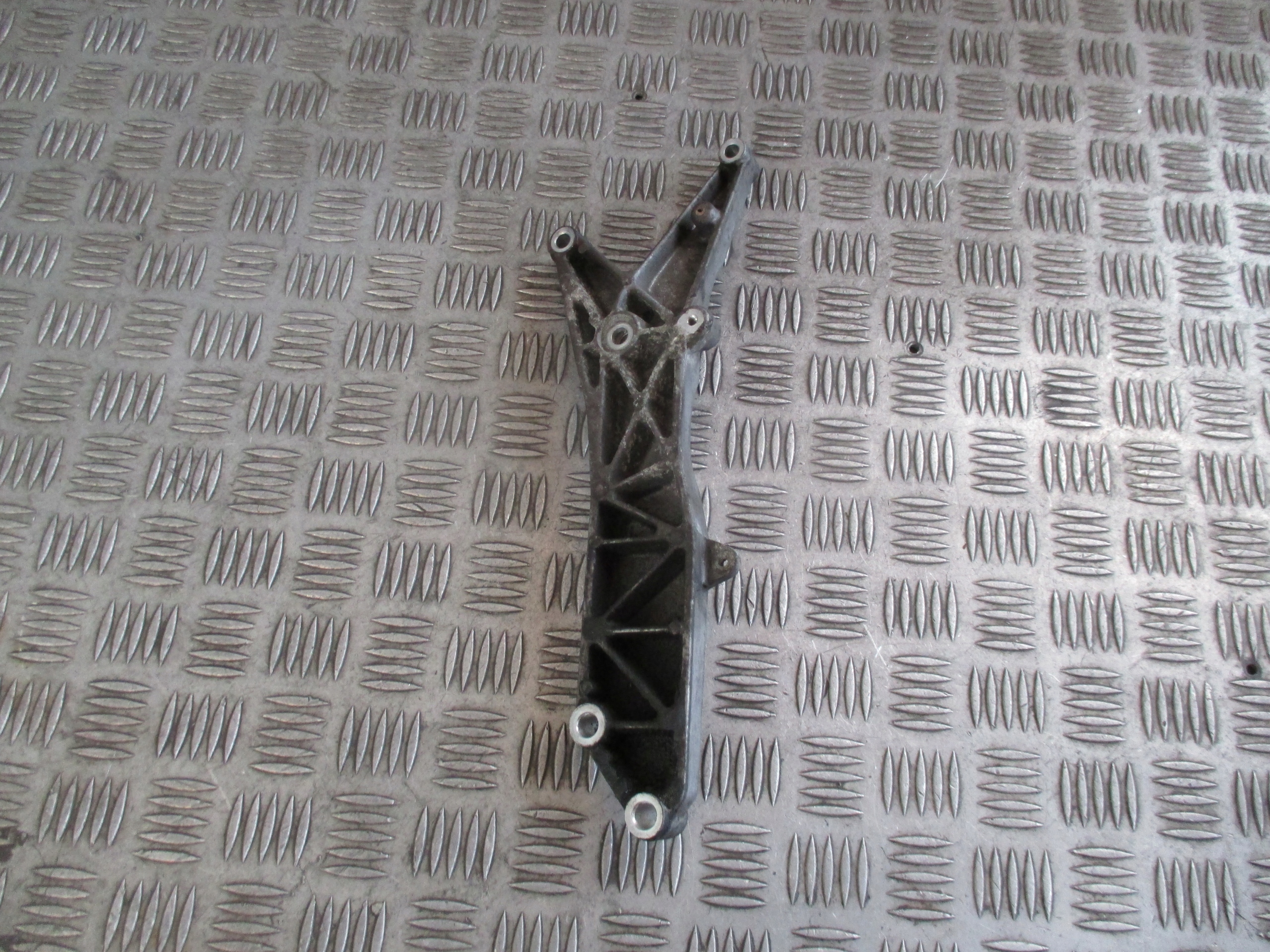 лапа Двигателя volvo S80 II 06-09 3.2 b
