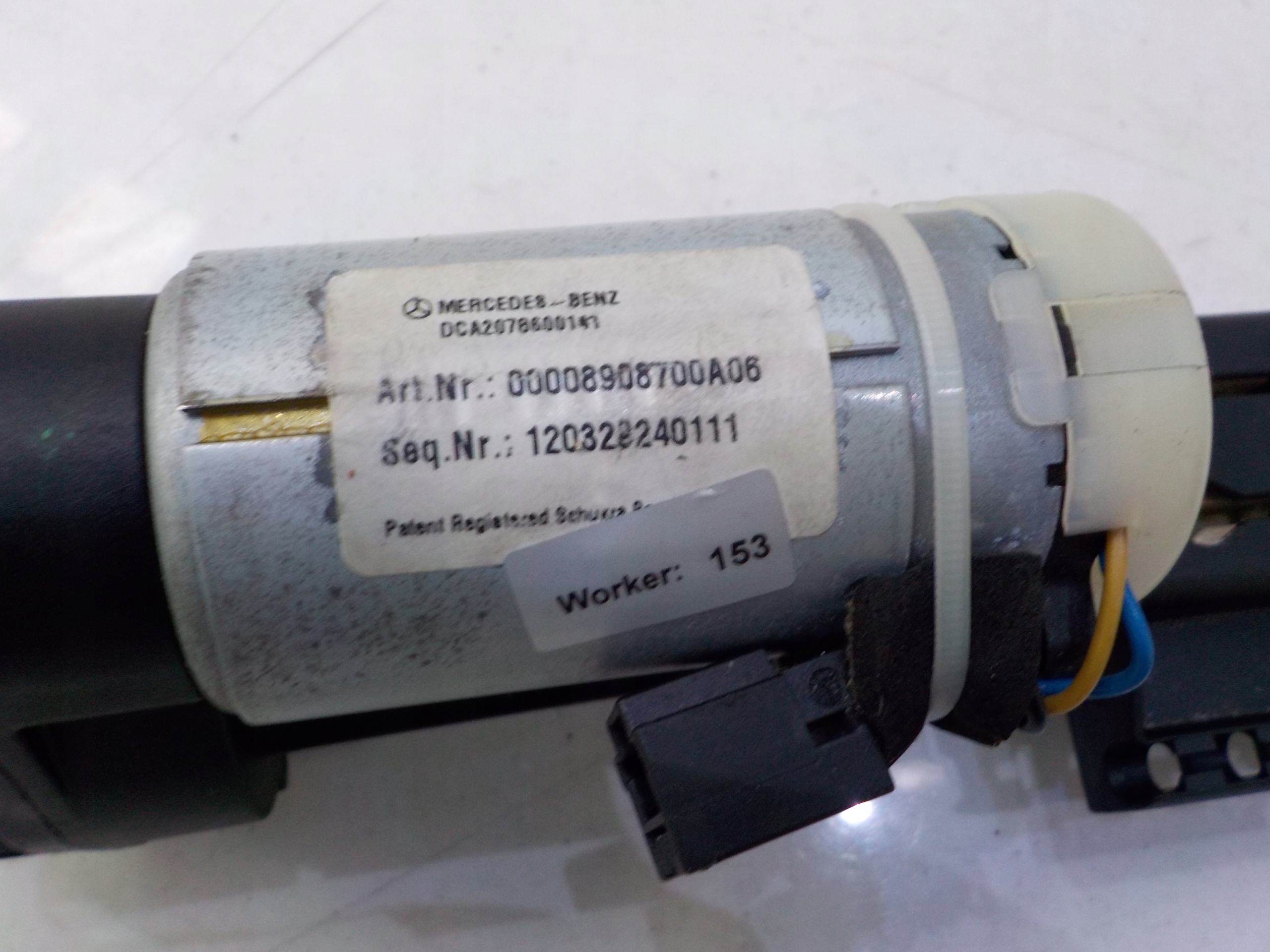 MERCEDES W207 SILNICZEK WINDSHOT A2078600141 Car type Passenger cars