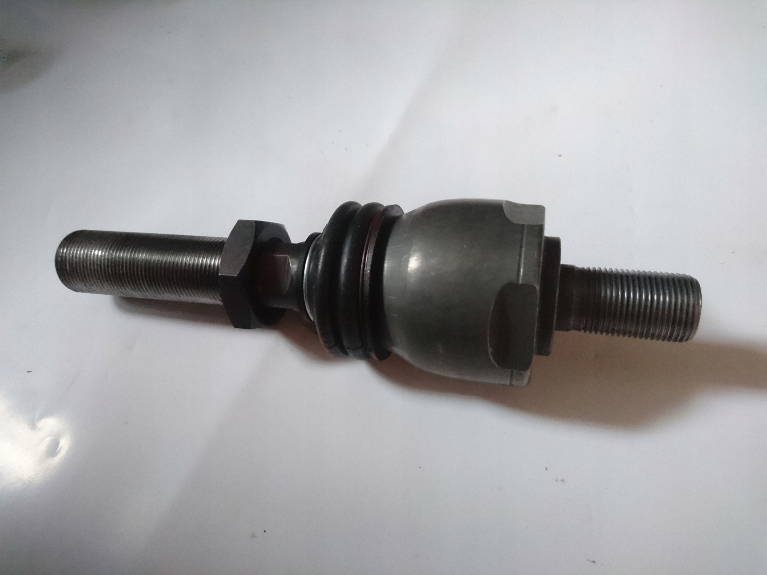 Наконечник рулевой тяги VOE11988157