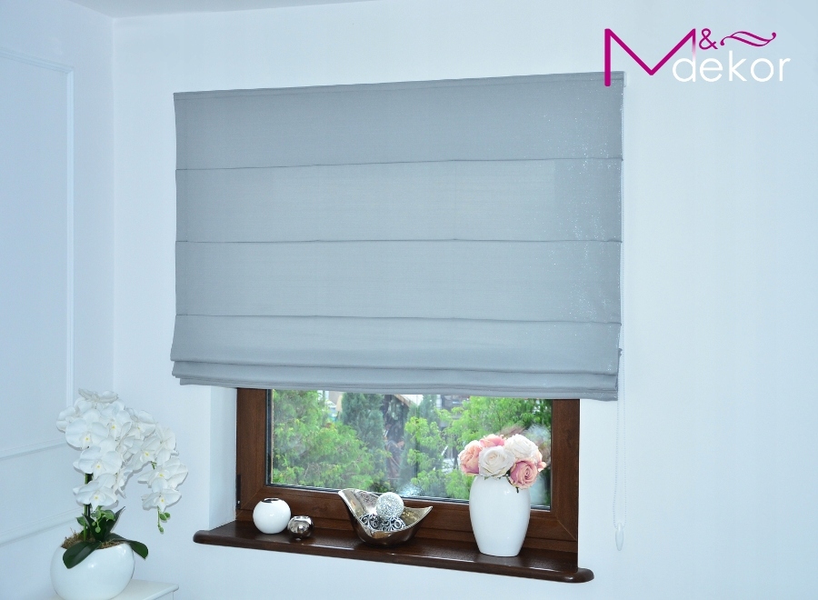 ROLETA RZYMSKA SZARA BROKAT ZE SREBRNĄ NITKĄ Długość 10 cm