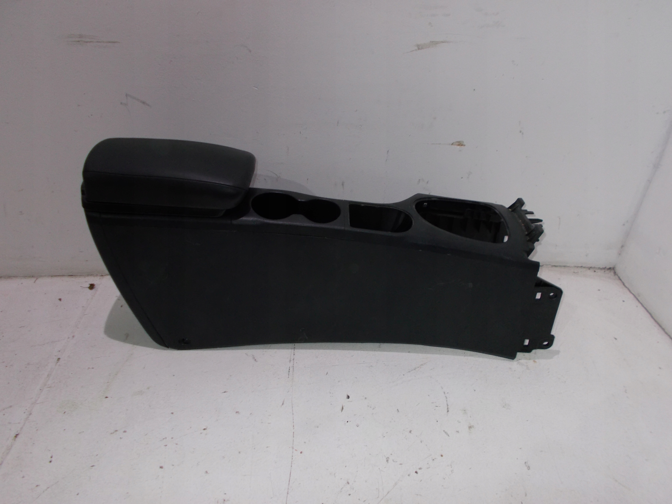 NISSAN QASHQAI J10 тунель підлокітник