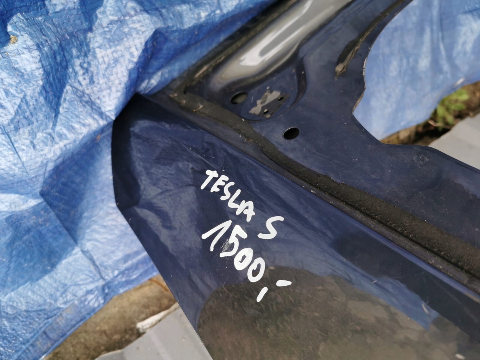 TESLA S TYLNA KLAPA BAGAŻNIKA Producent części Tesla