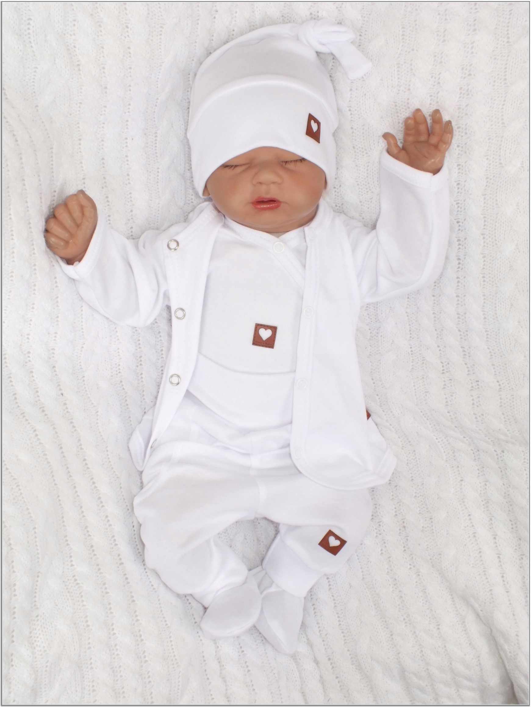 6cz biała zestaw kompletna WYPRAWKA do szpitala 56 Kod producenta 608a