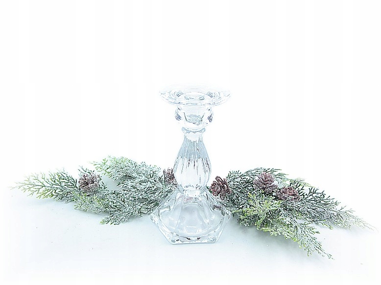 PIĘKNY, SZKLANY ŚWIECZNIK Materiał szkło